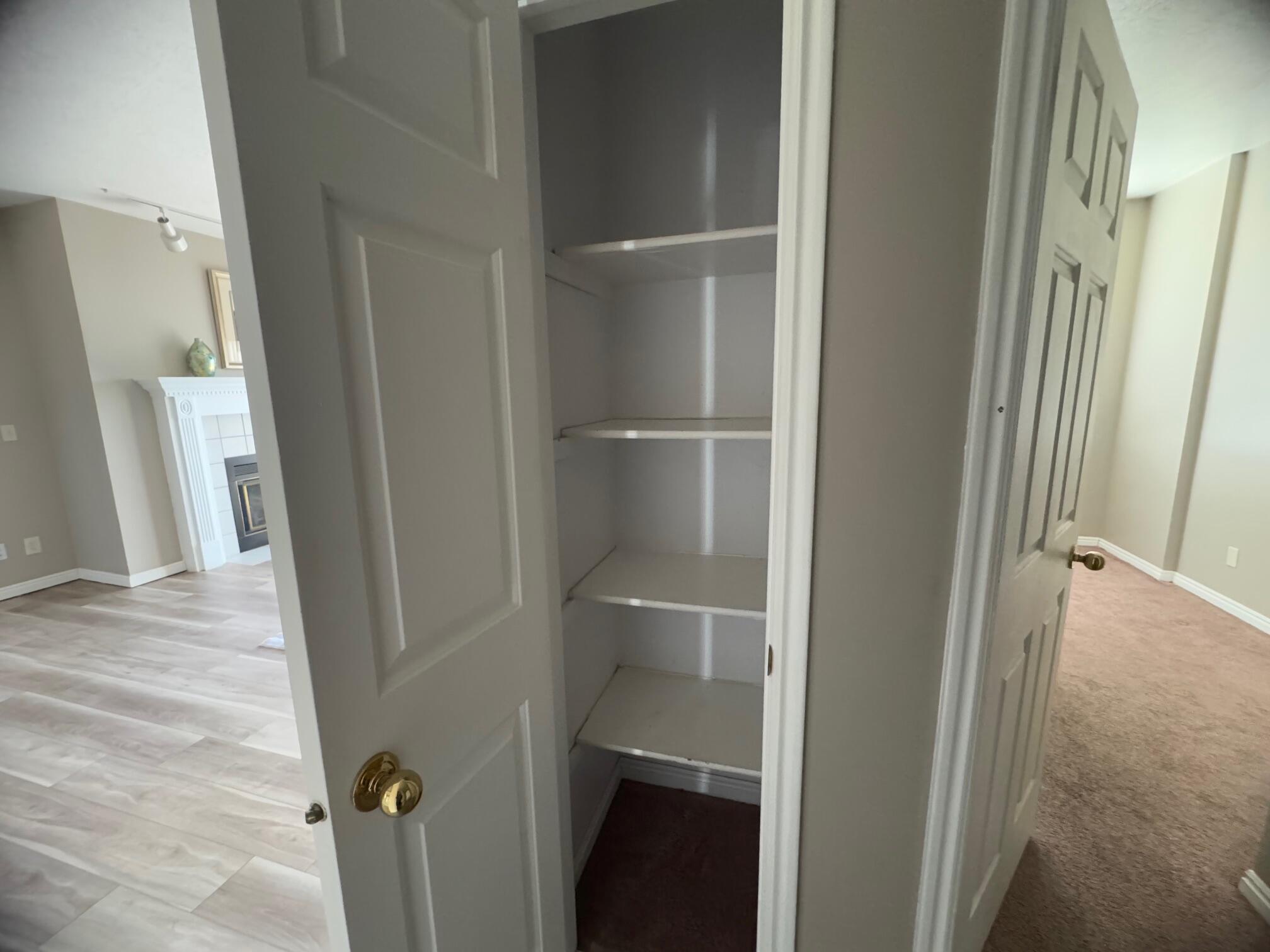 COTTON MANOR CONDOS - Residential