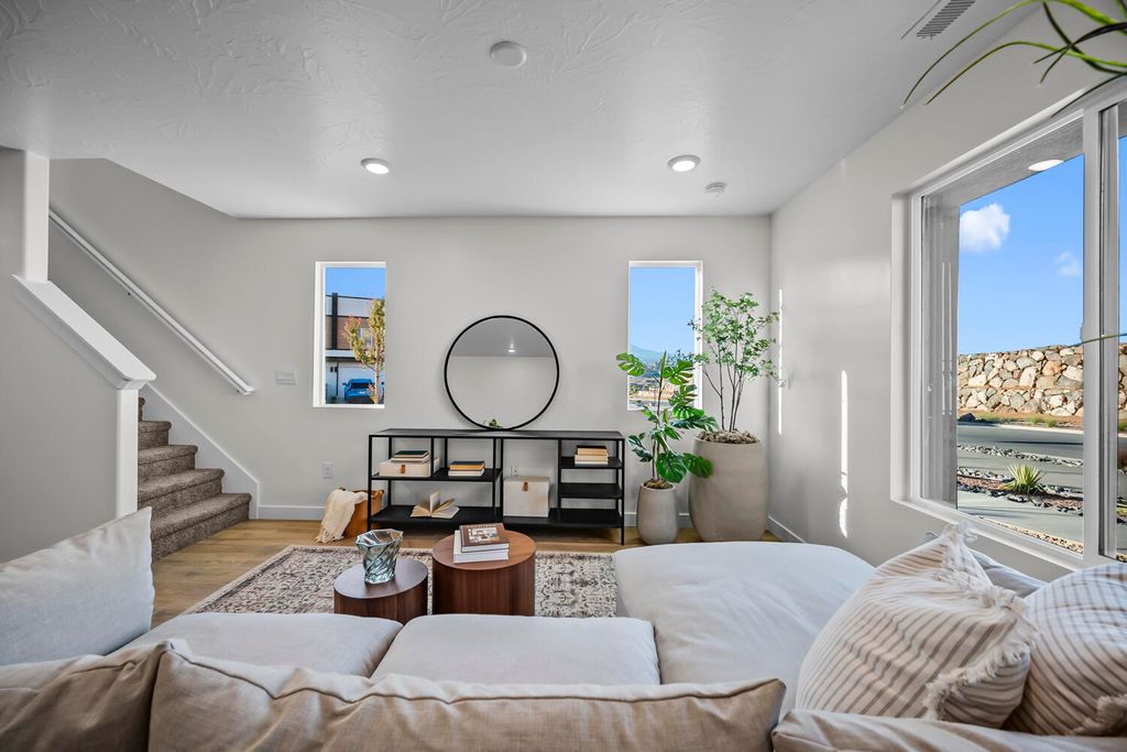 Photo of 2216 S Wolverine Way #2525, Washington, UT 84780 (MLS # 26-273860)