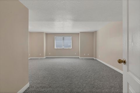 Tiny photo for 150 S Crystal Lakes DR #20, Saint George, UT 84770 (MLS # 26-271444)