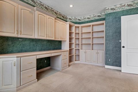 Tiny photo for 150 S Crystal Lakes DR #20, Saint George, UT 84770 (MLS # 26-271444)