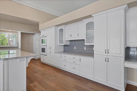 Tiny photo for 150 S Crystal Lakes DR #20, Saint George, UT 84770 (MLS # 26-271444)