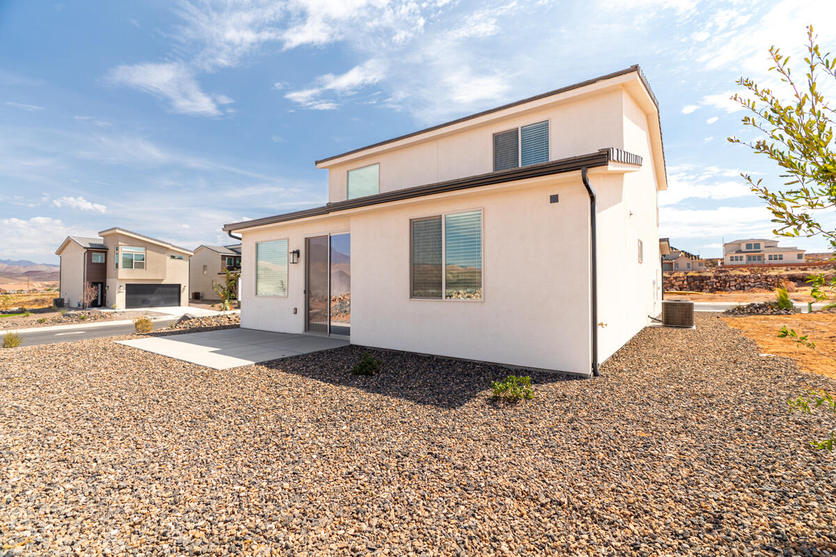 DESERT REFLECTION - Residential