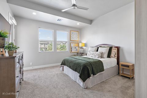 Tiny photo for 2600 N OCOTILLO Way 19 #19, Santa Clara, UT 84765 (MLS # 26-271229)