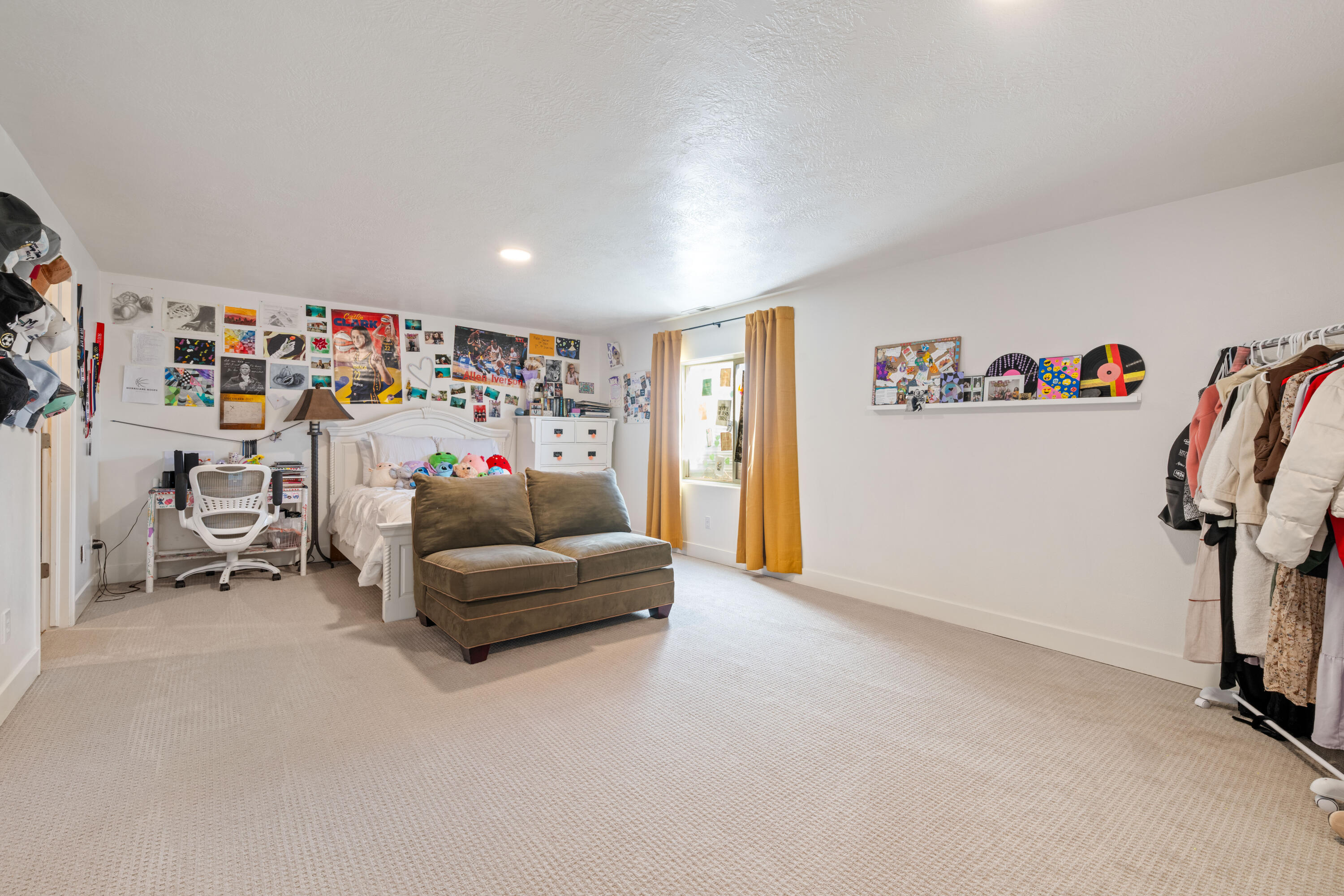 COUNTRY LANE ESTATES - Residential