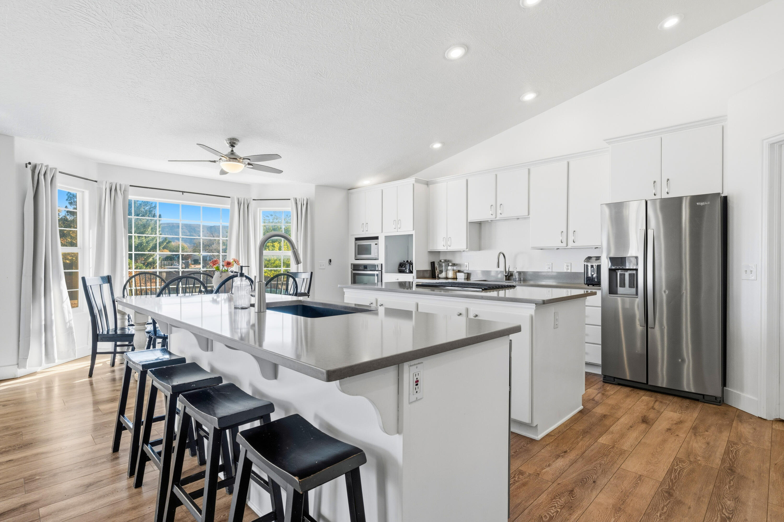 COUNTRY LANE ESTATES - Residential