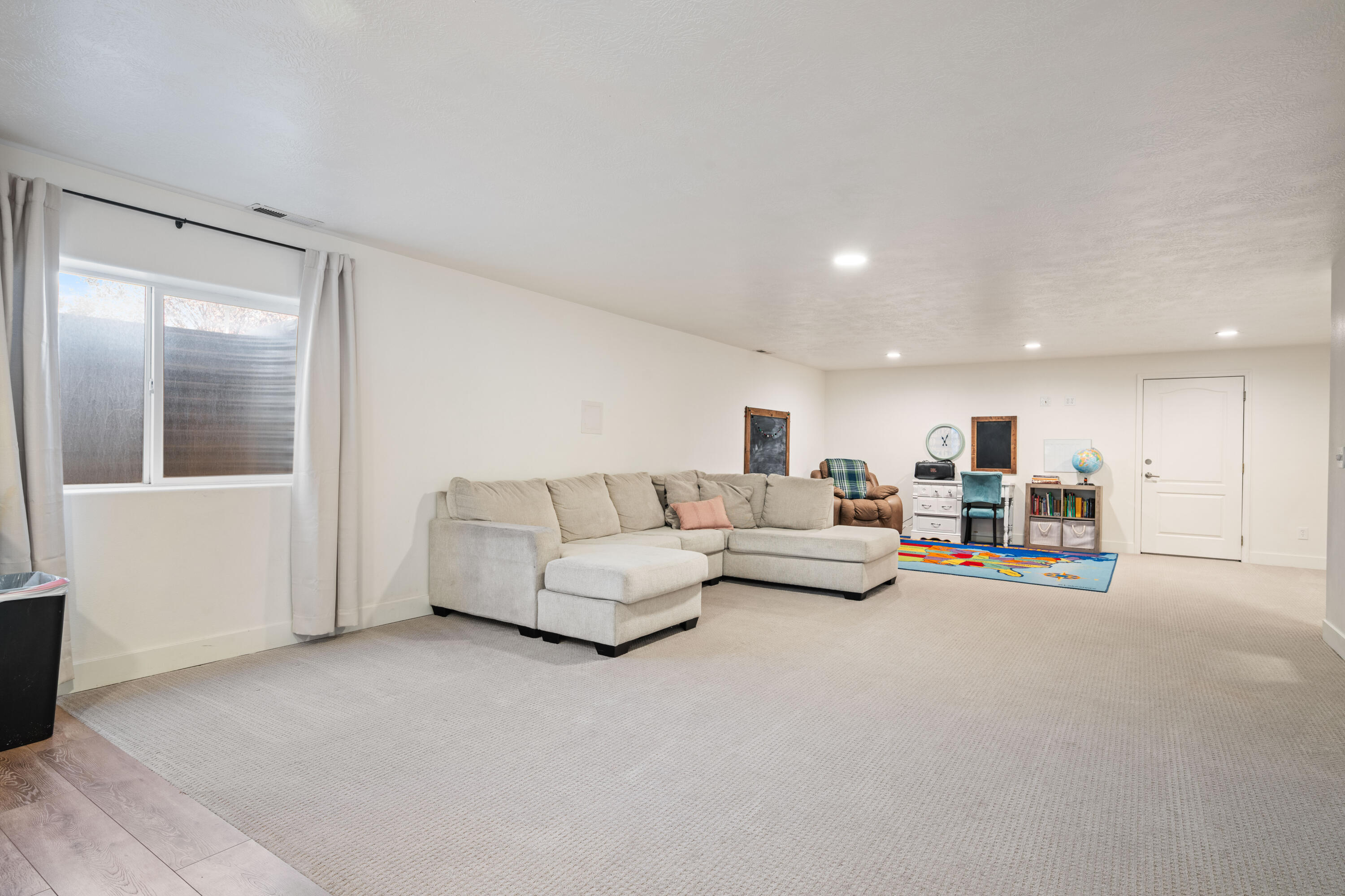 COUNTRY LANE ESTATES - Residential