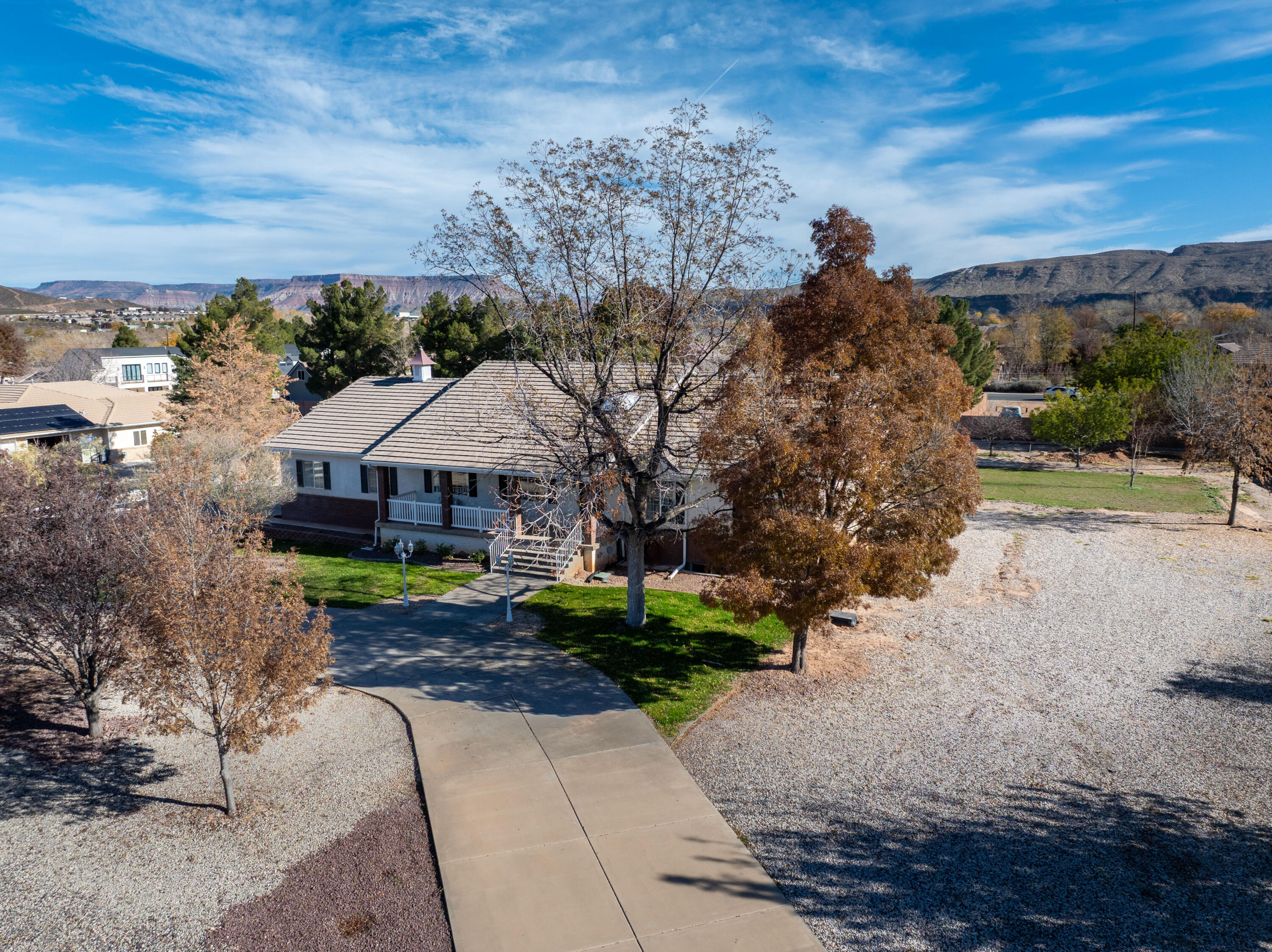 COUNTRY LANE ESTATES - Residential