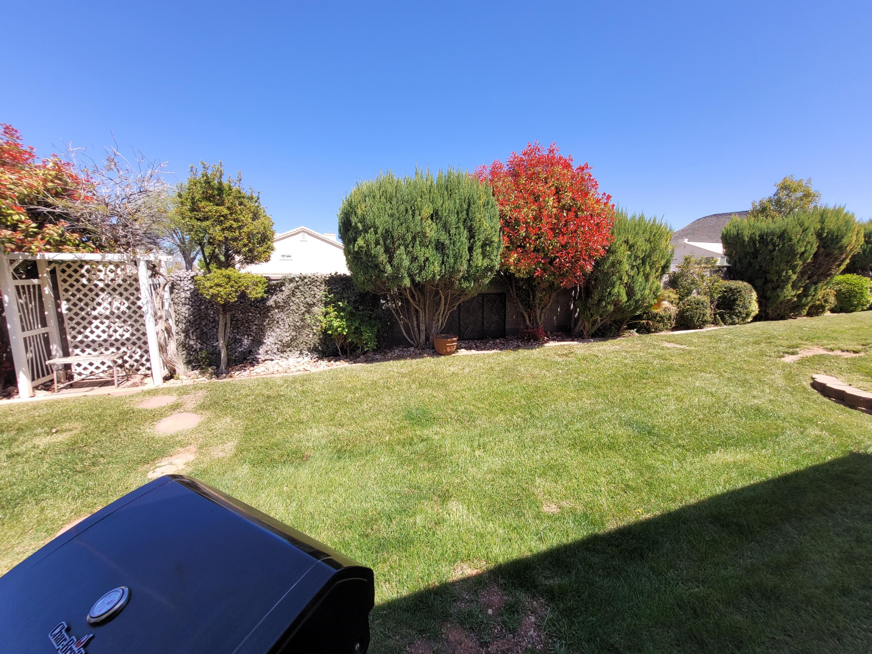 VISTA DEL SOL TOWNHOMES - Residential