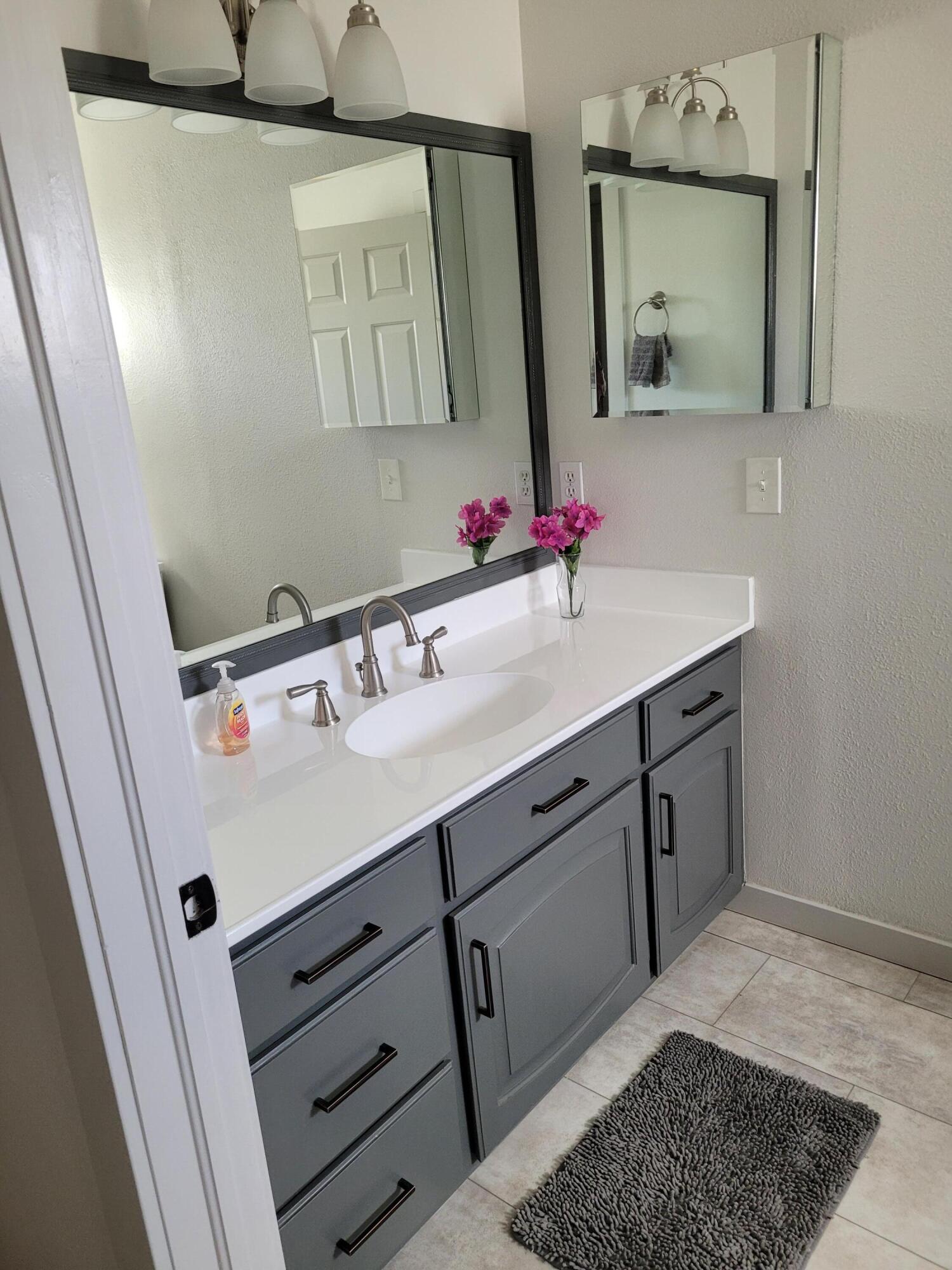 VISTA DEL SOL TOWNHOMES - Residential