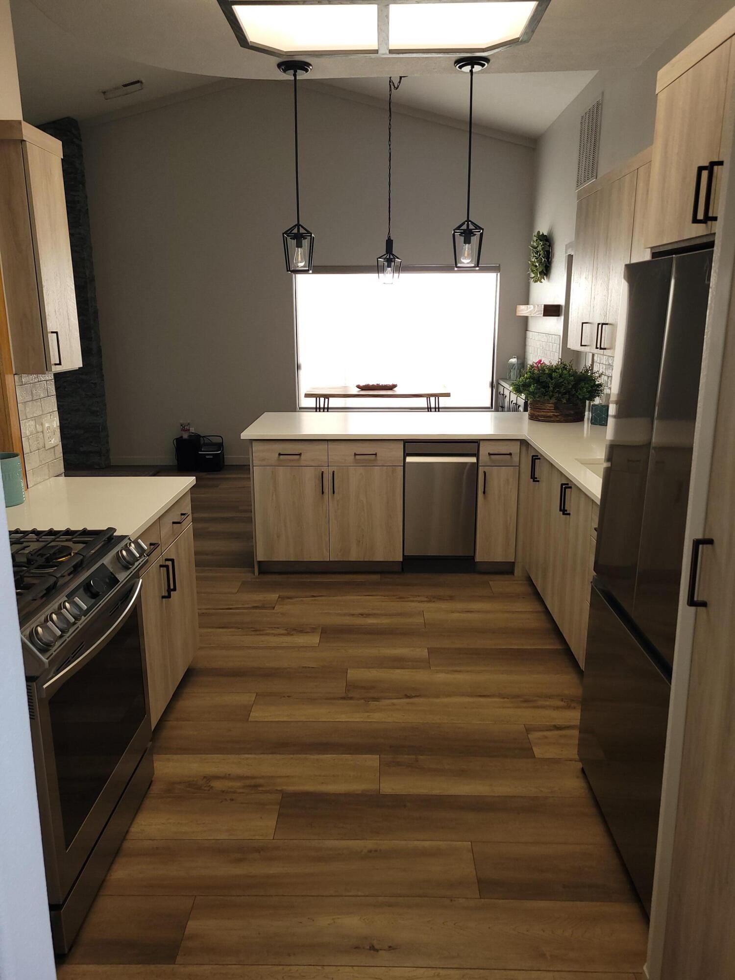 VISTA DEL SOL TOWNHOMES - Residential