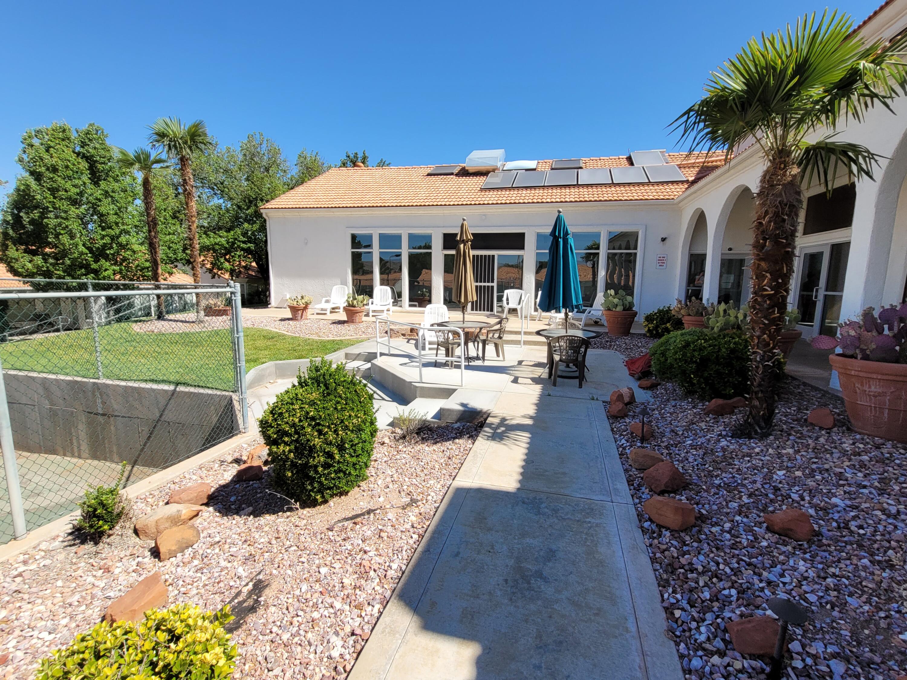 VISTA DEL SOL TOWNHOMES - Residential