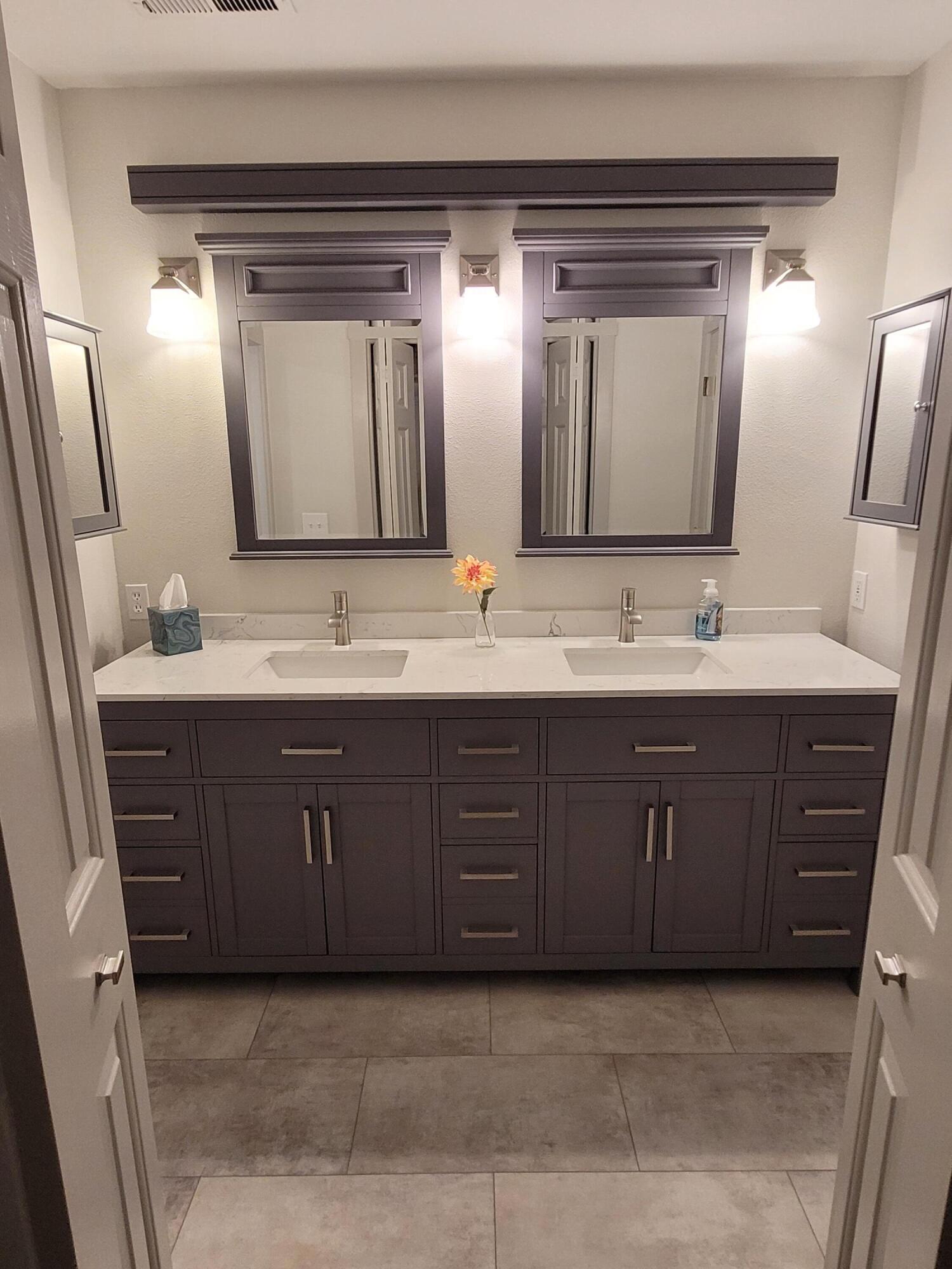 VISTA DEL SOL TOWNHOMES - Residential