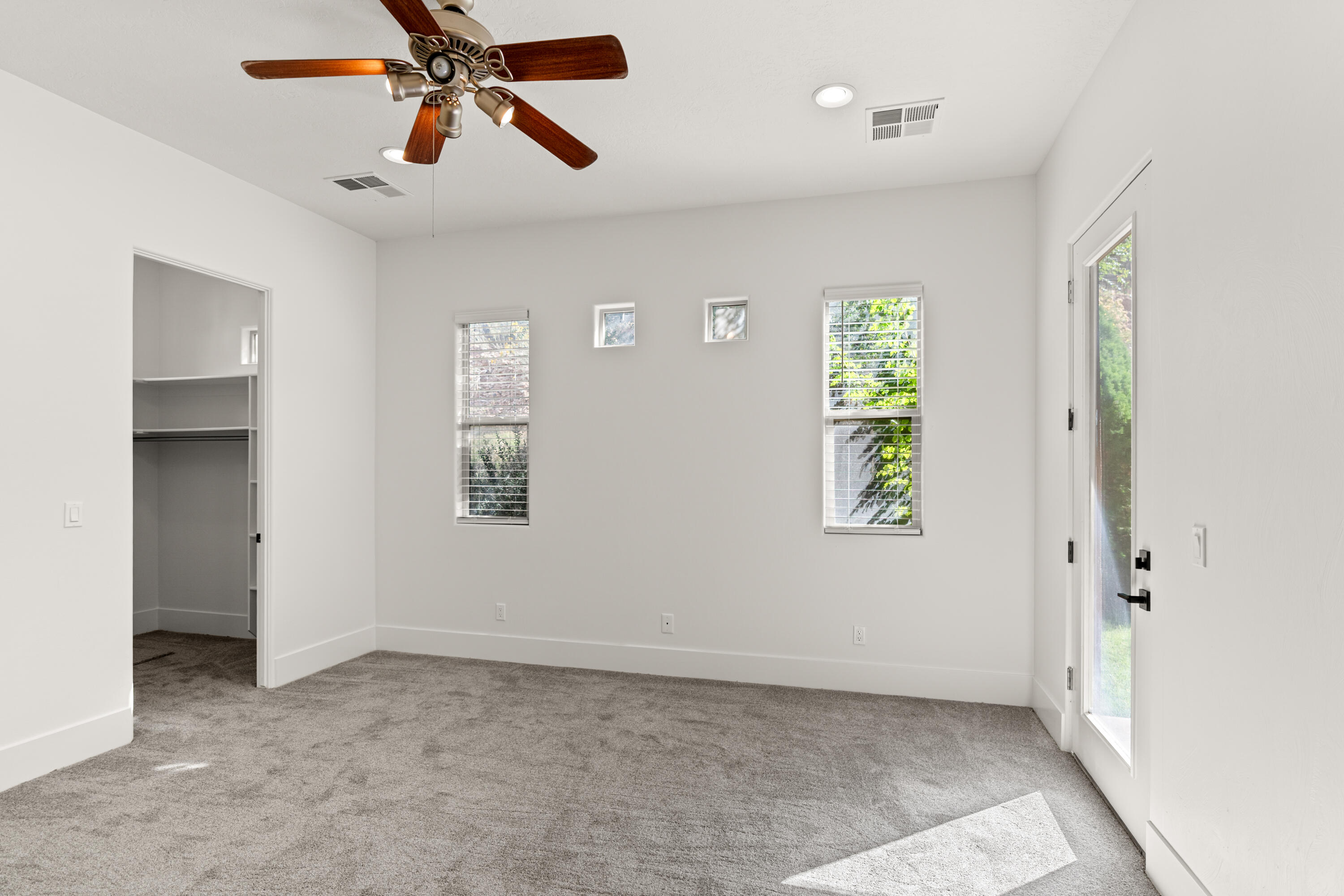 OVERLOOK - Residential