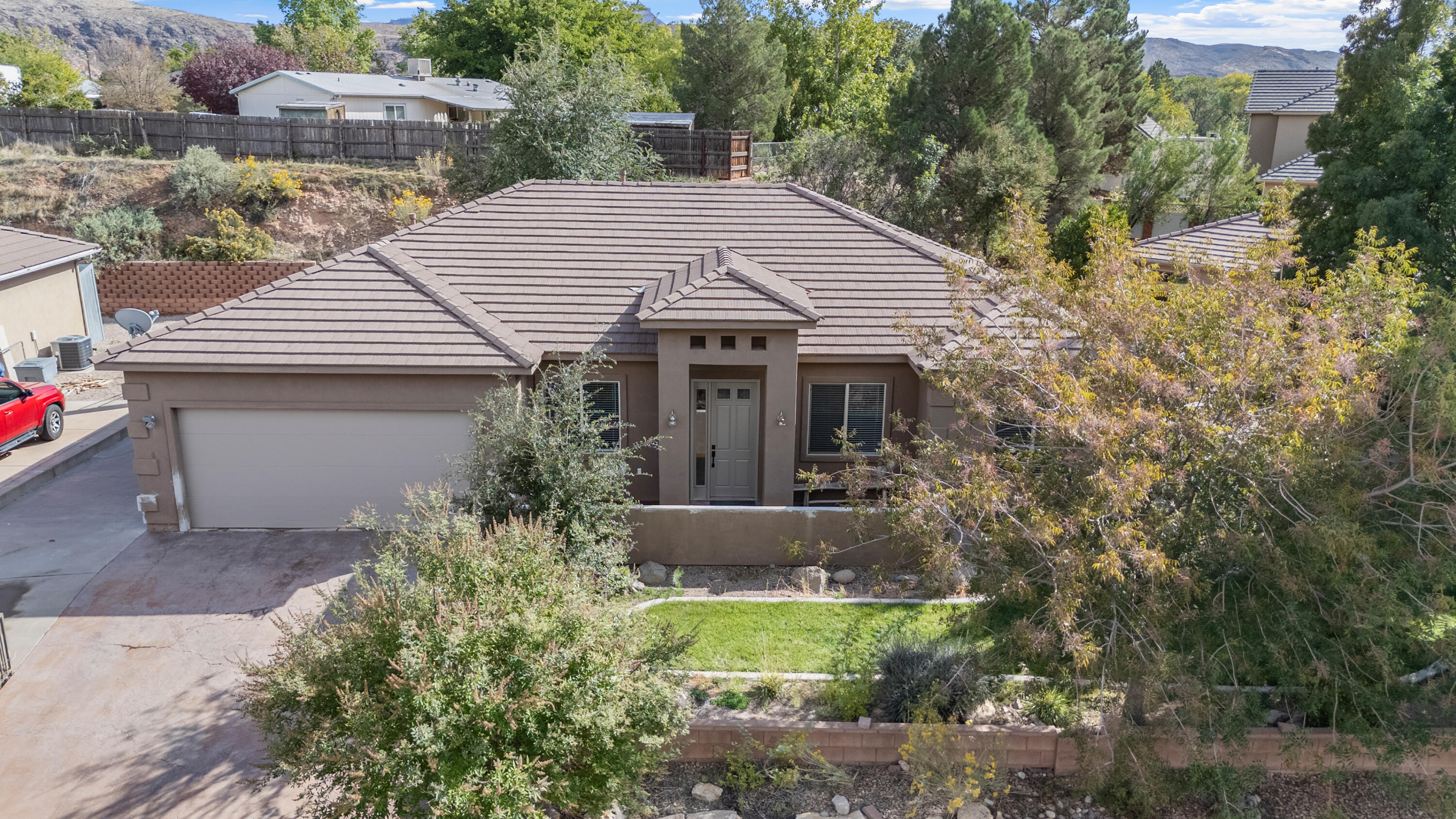 OVERLOOK - Residential