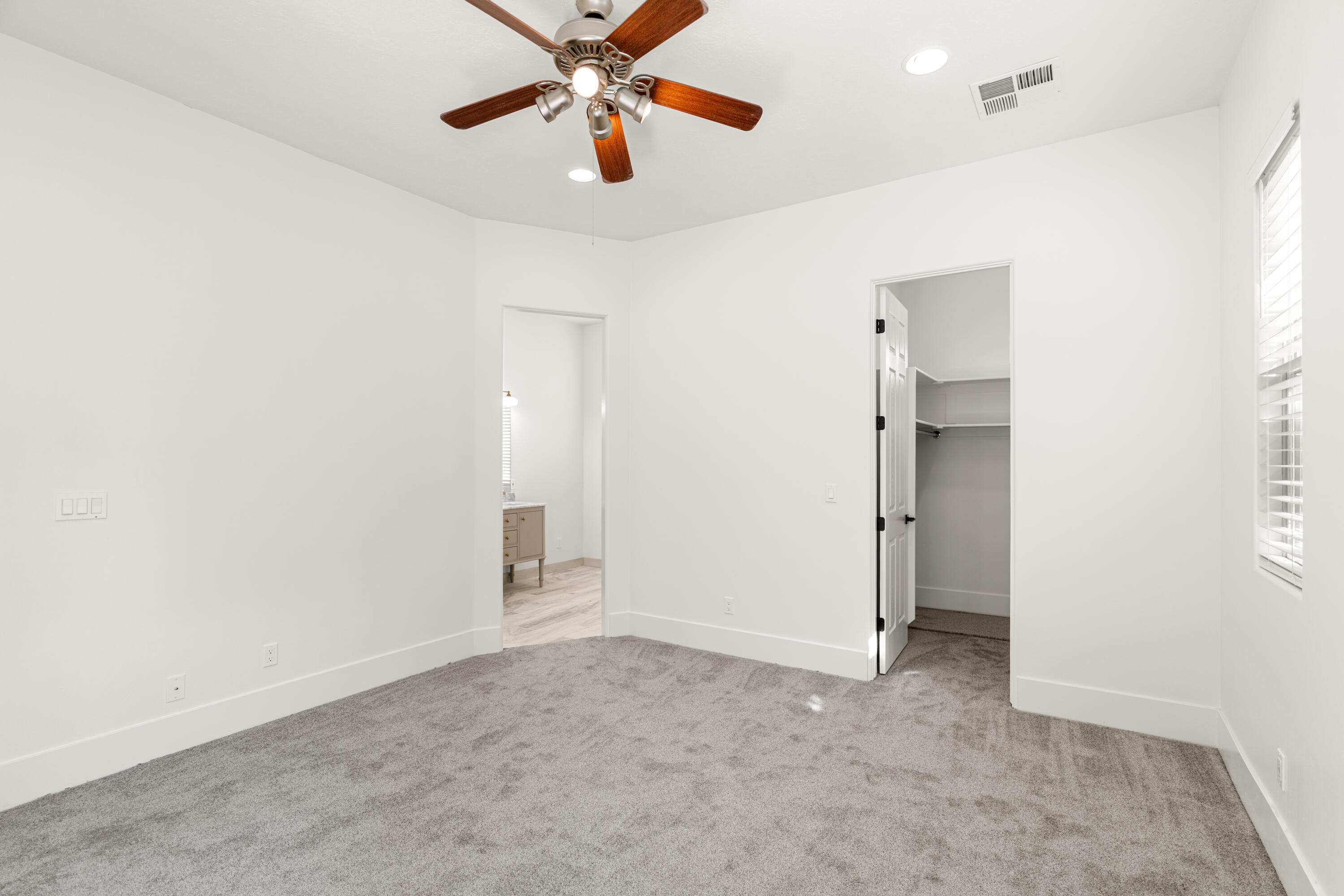 OVERLOOK - Residential