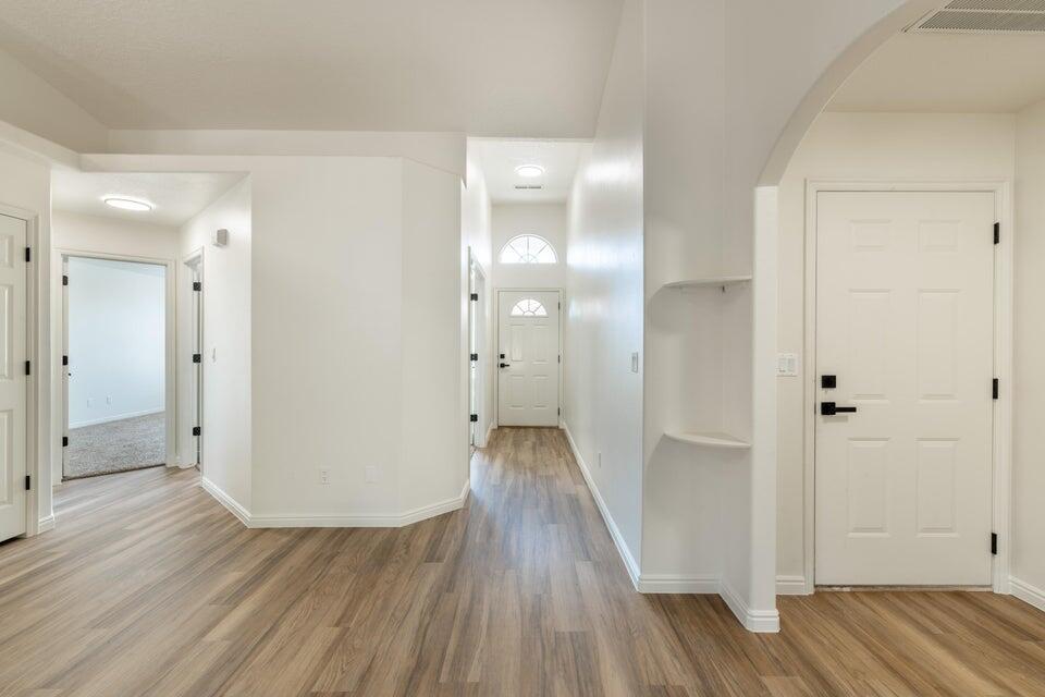 RED MOUNTAIN TOWNHOMES - Residential