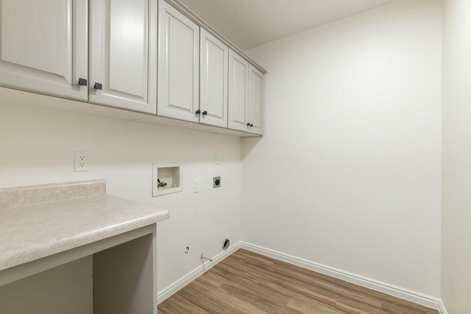 RED MOUNTAIN TOWNHOMES - Residential