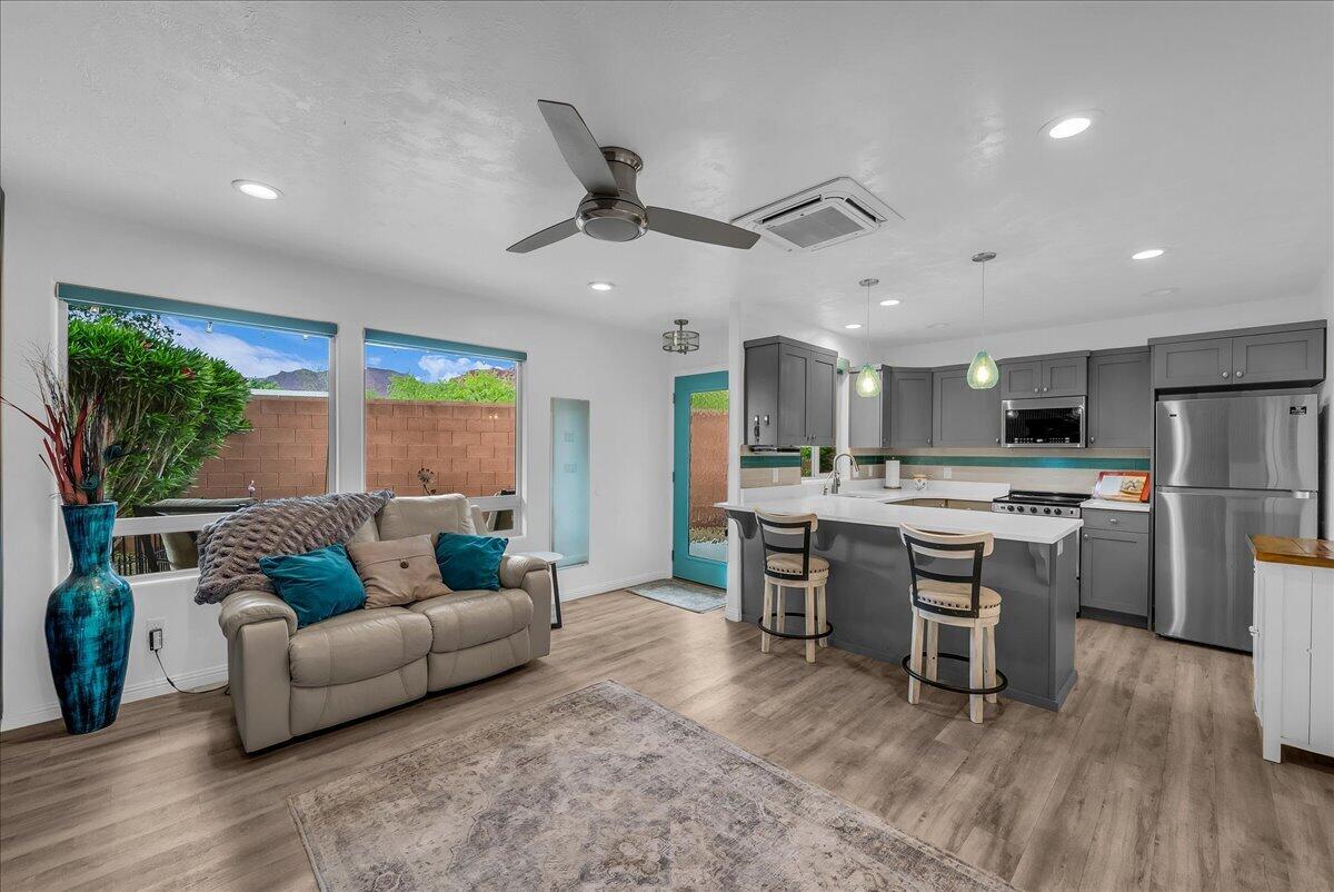 QUAIL COVE - Residential