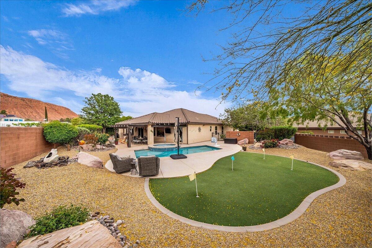 QUAIL COVE - Residential