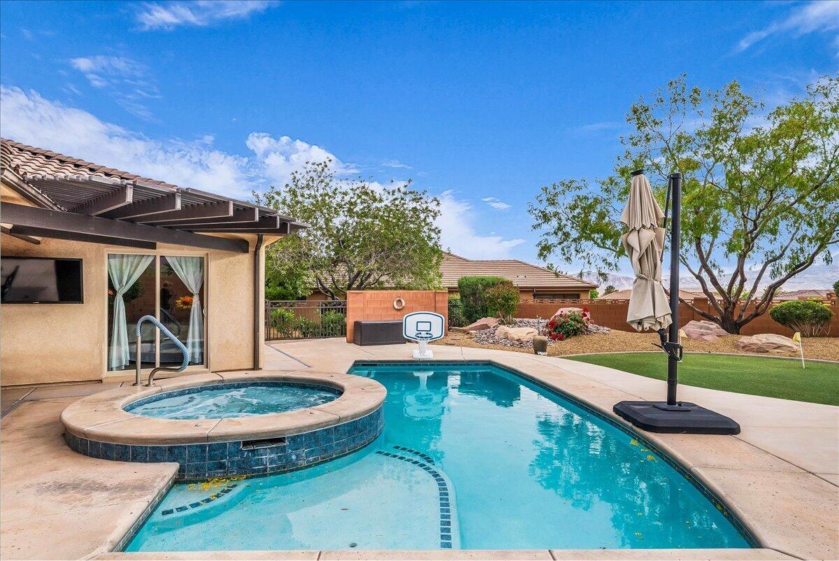 QUAIL COVE - Residential