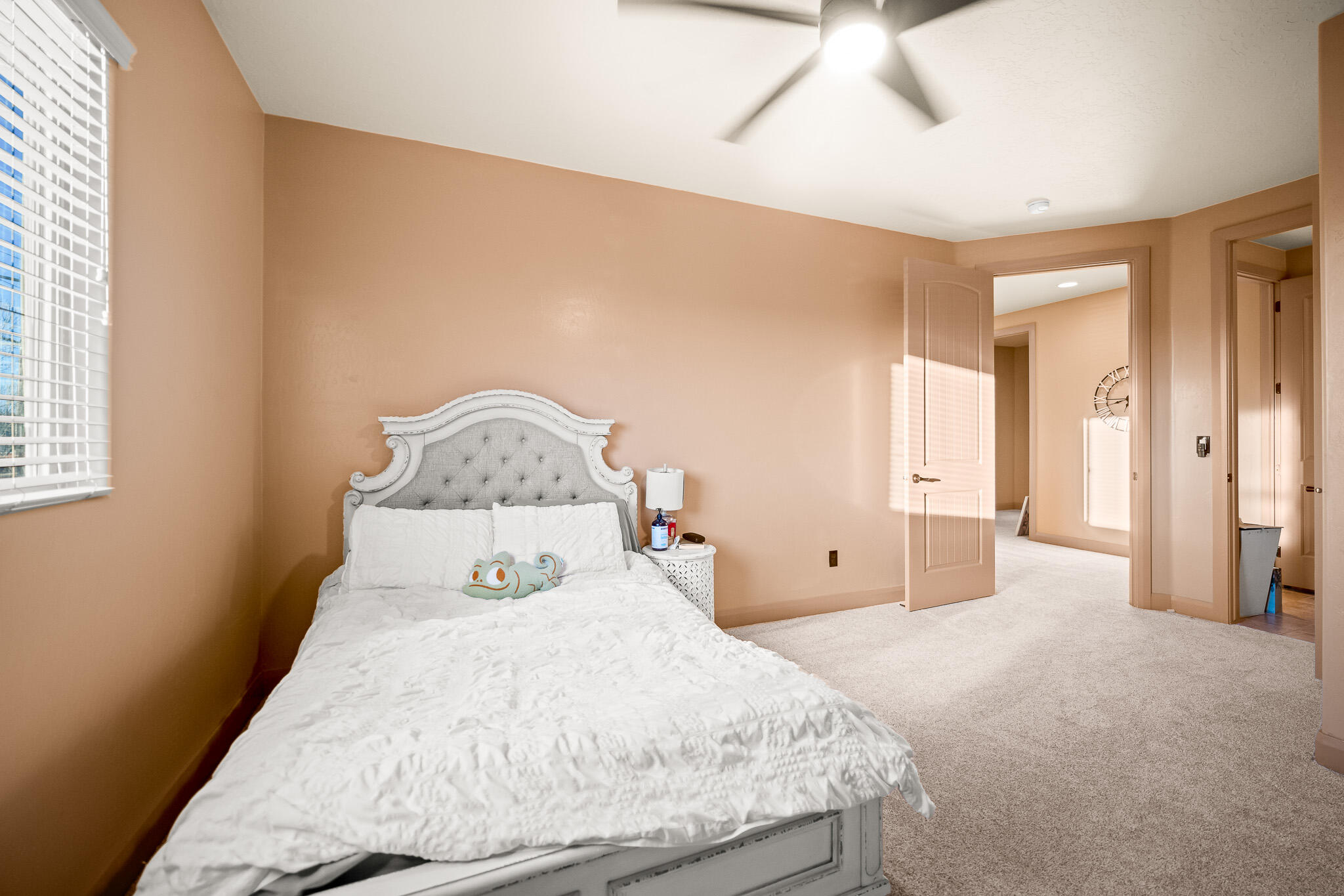 BRIDLE GATE ESTATES - Residential