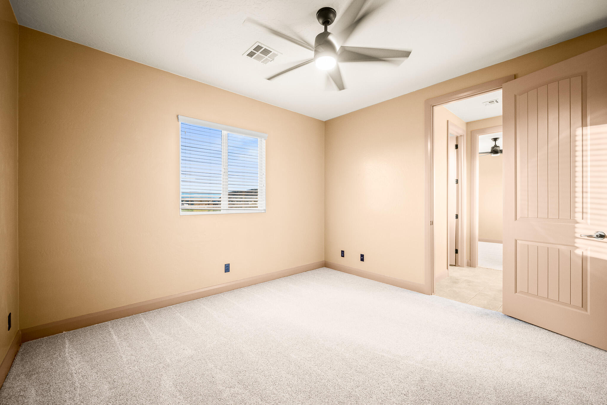 BRIDLE GATE ESTATES - Residential