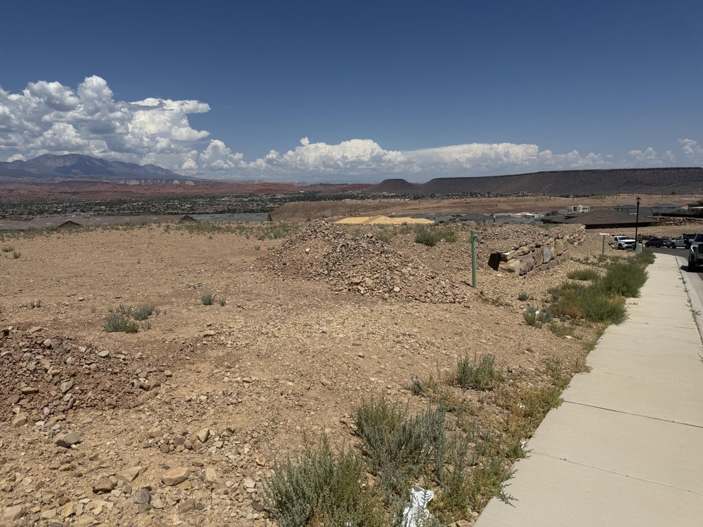 Photo of Varese Way 163 #163, Saint George, UT 84770 (MLS # 26-274390)