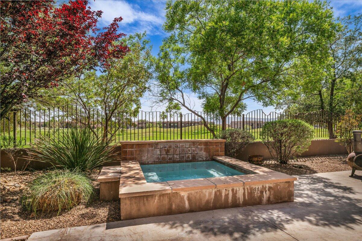 LEDGES OF ST GEORGE - Residential