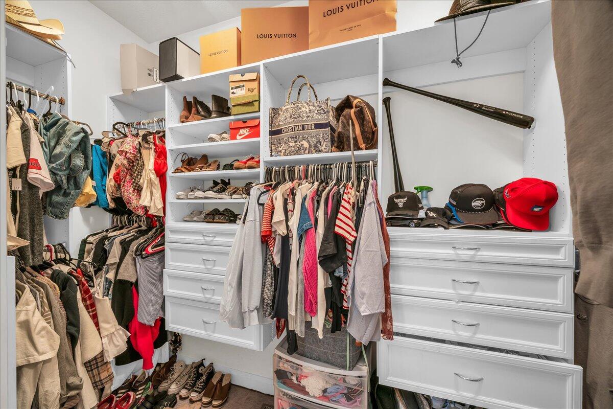 LEDGES OF ST GEORGE - Residential