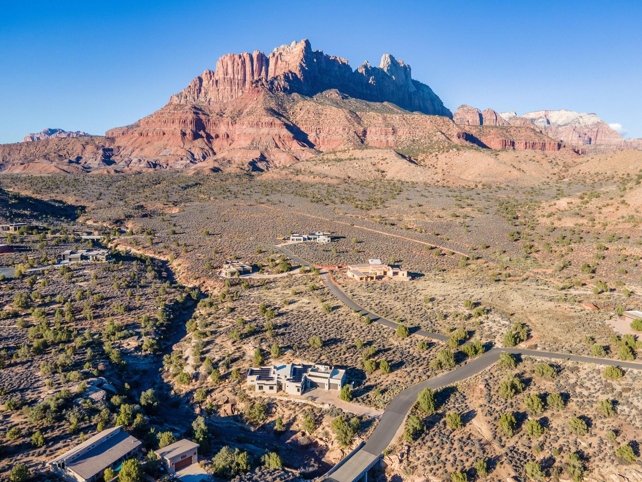 ANASAZI PLATEAU - Residential