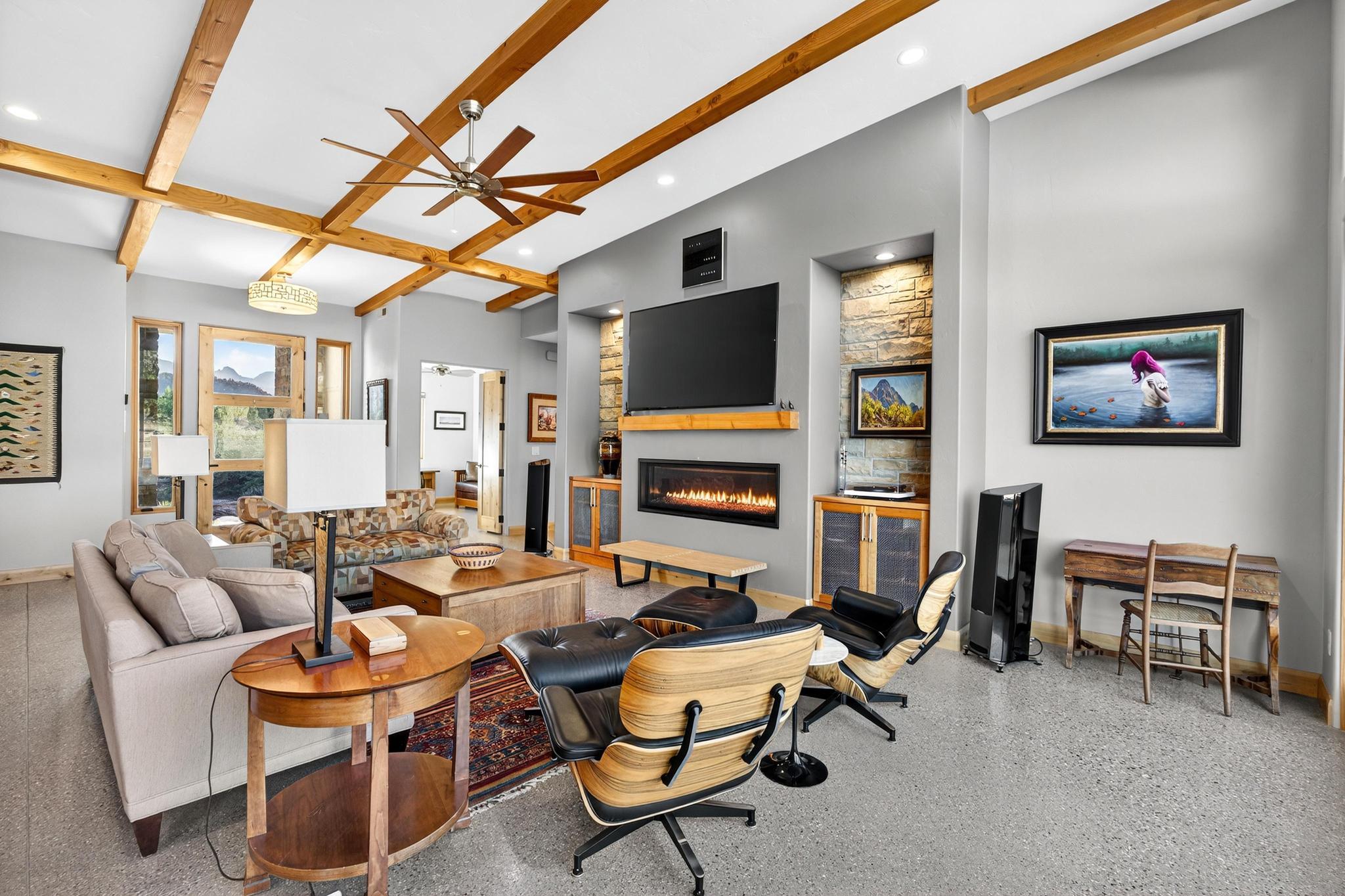 ANASAZI PLATEAU - Residential