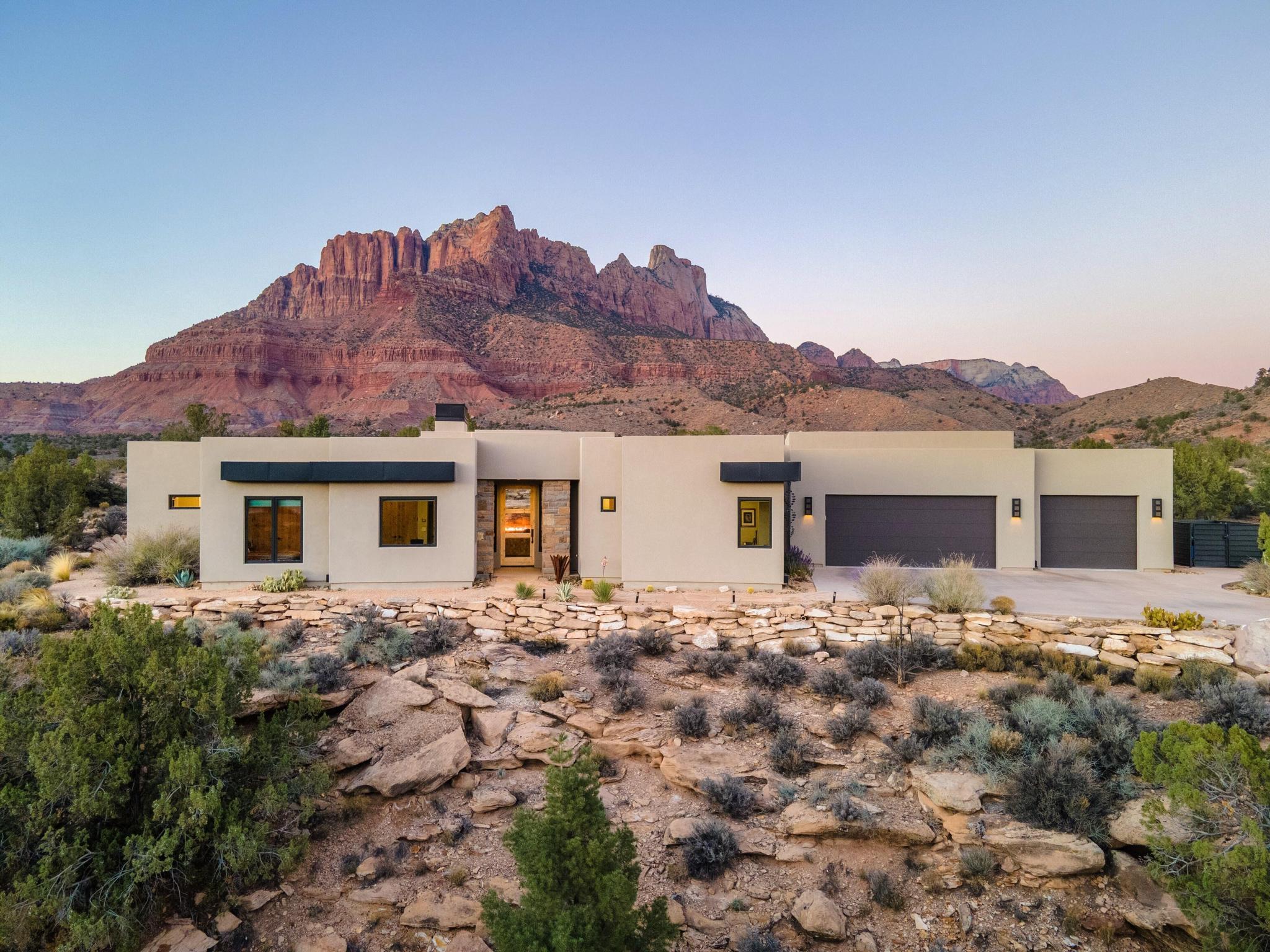 ANASAZI PLATEAU - Residential