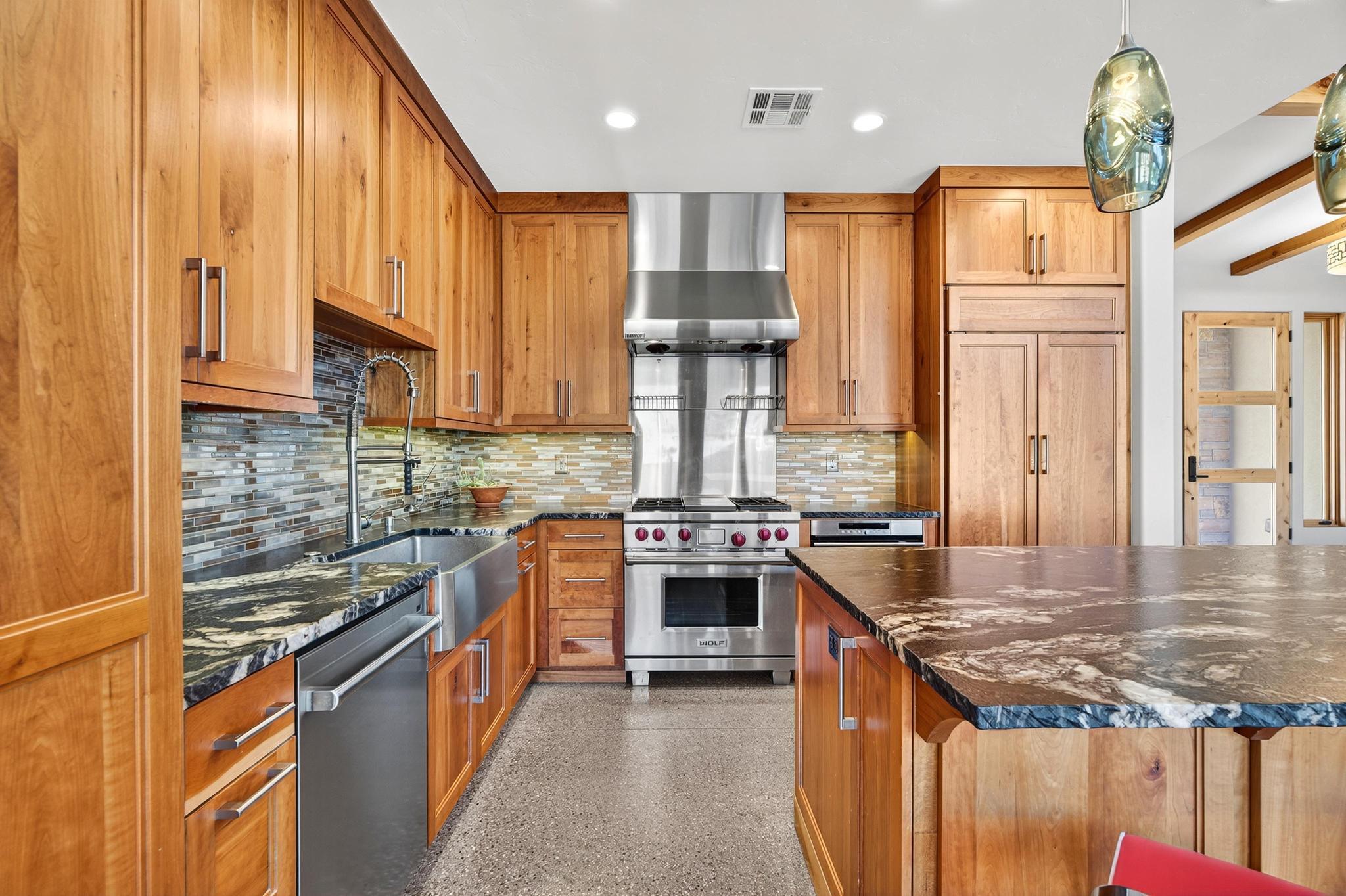 ANASAZI PLATEAU - Residential