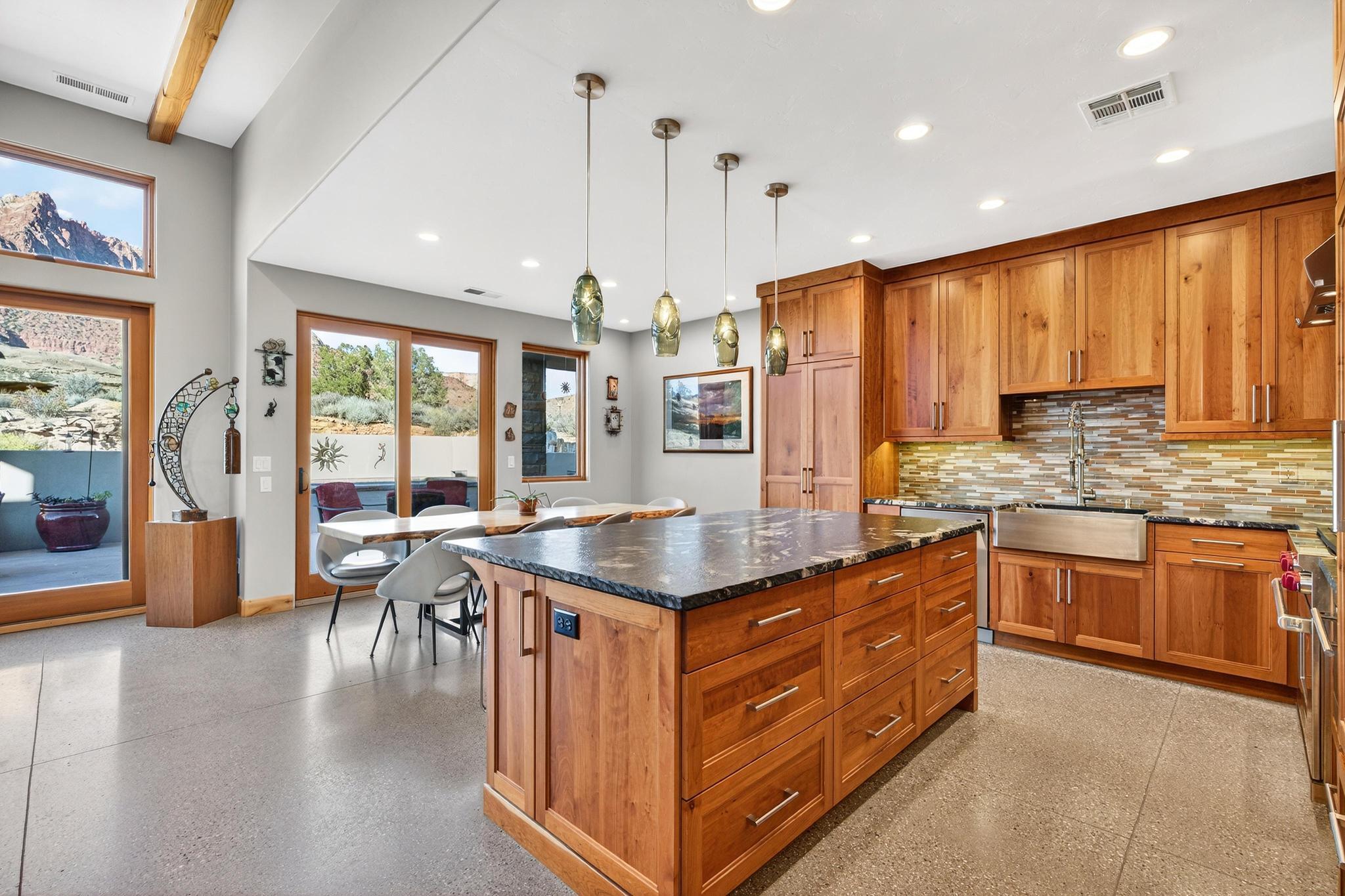 ANASAZI PLATEAU - Residential