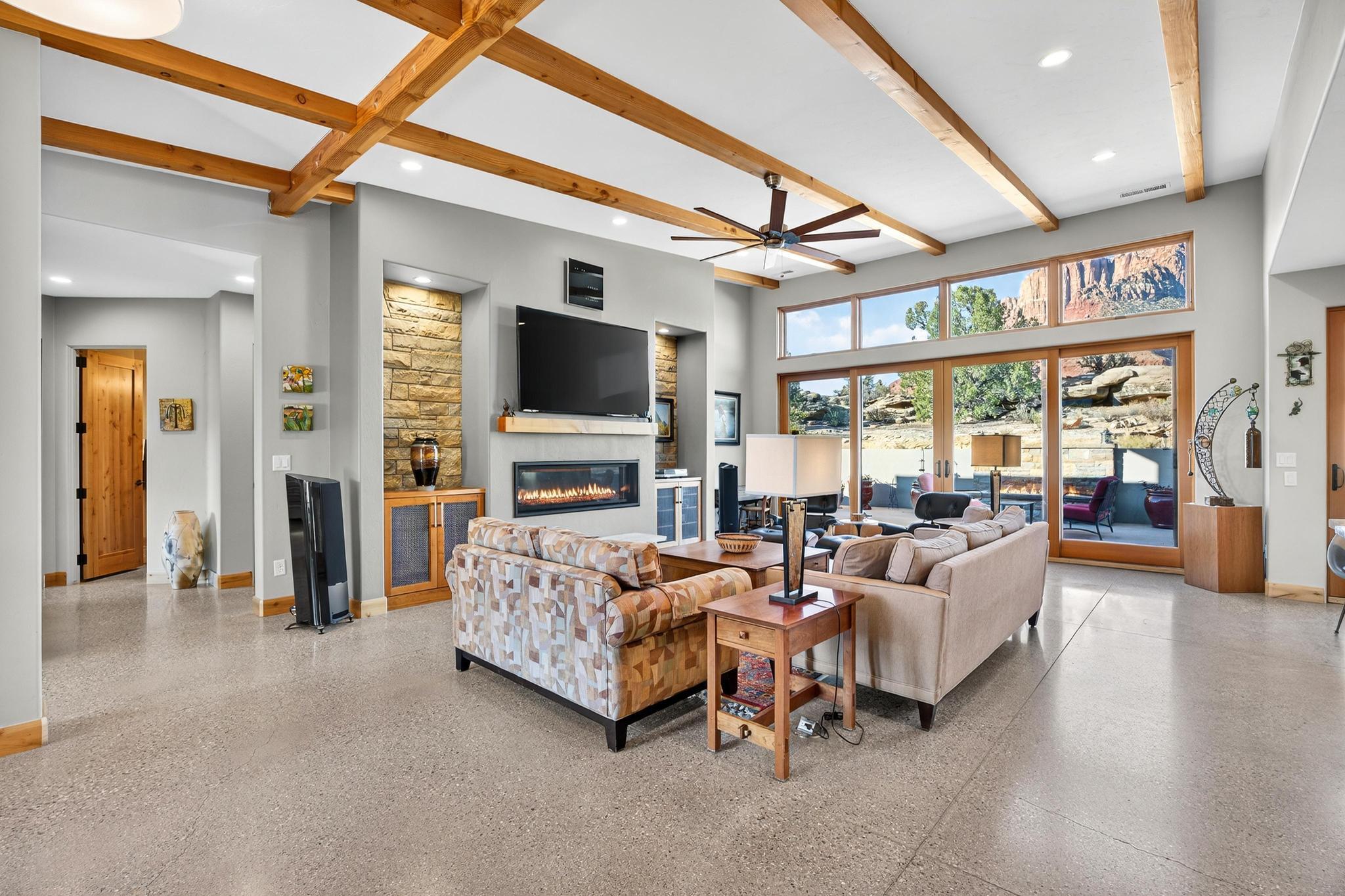 ANASAZI PLATEAU - Residential