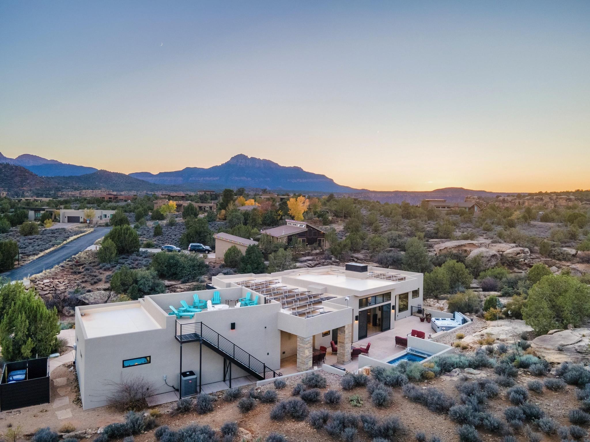 ANASAZI PLATEAU - Residential
