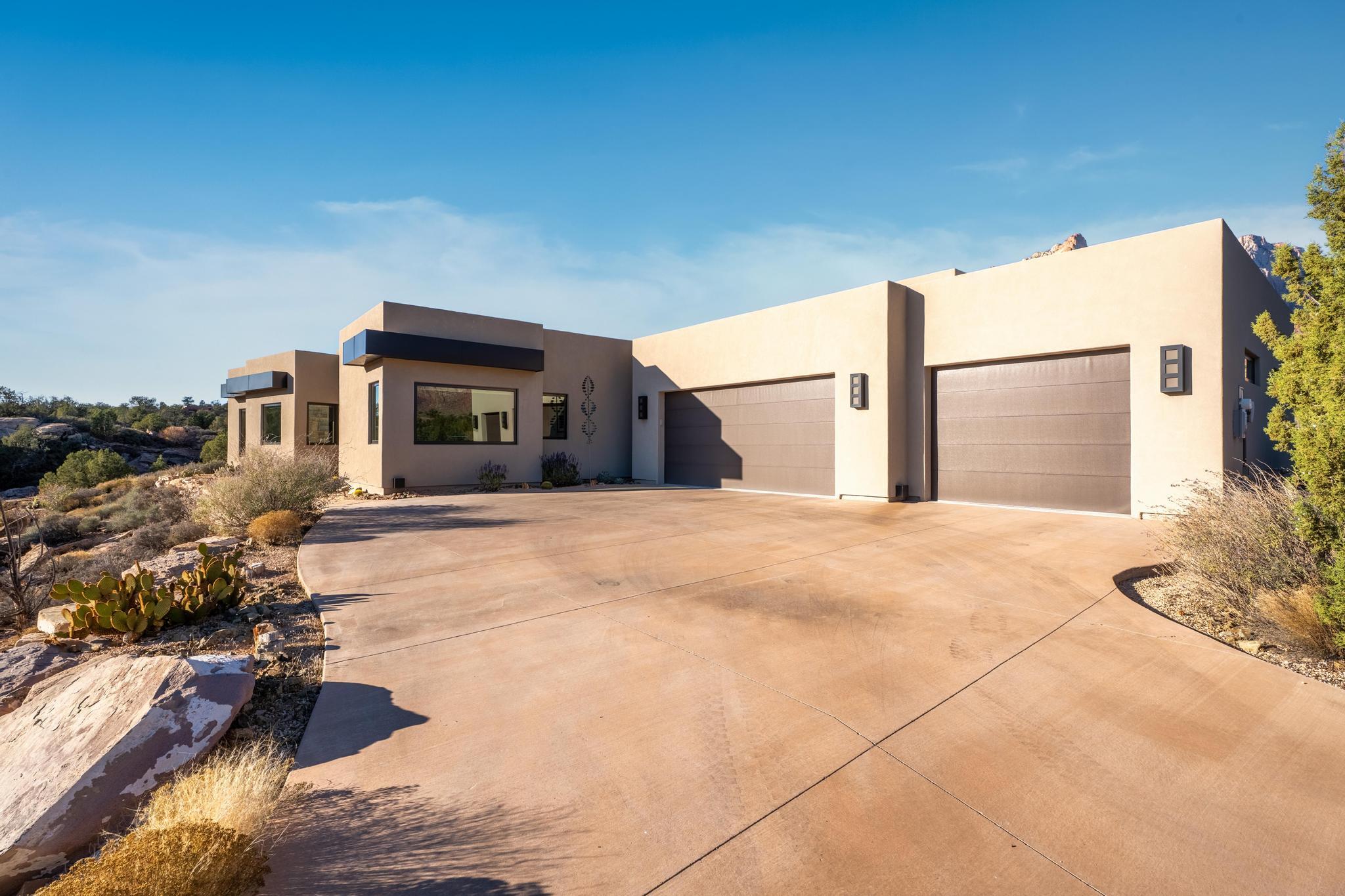 ANASAZI PLATEAU - Residential