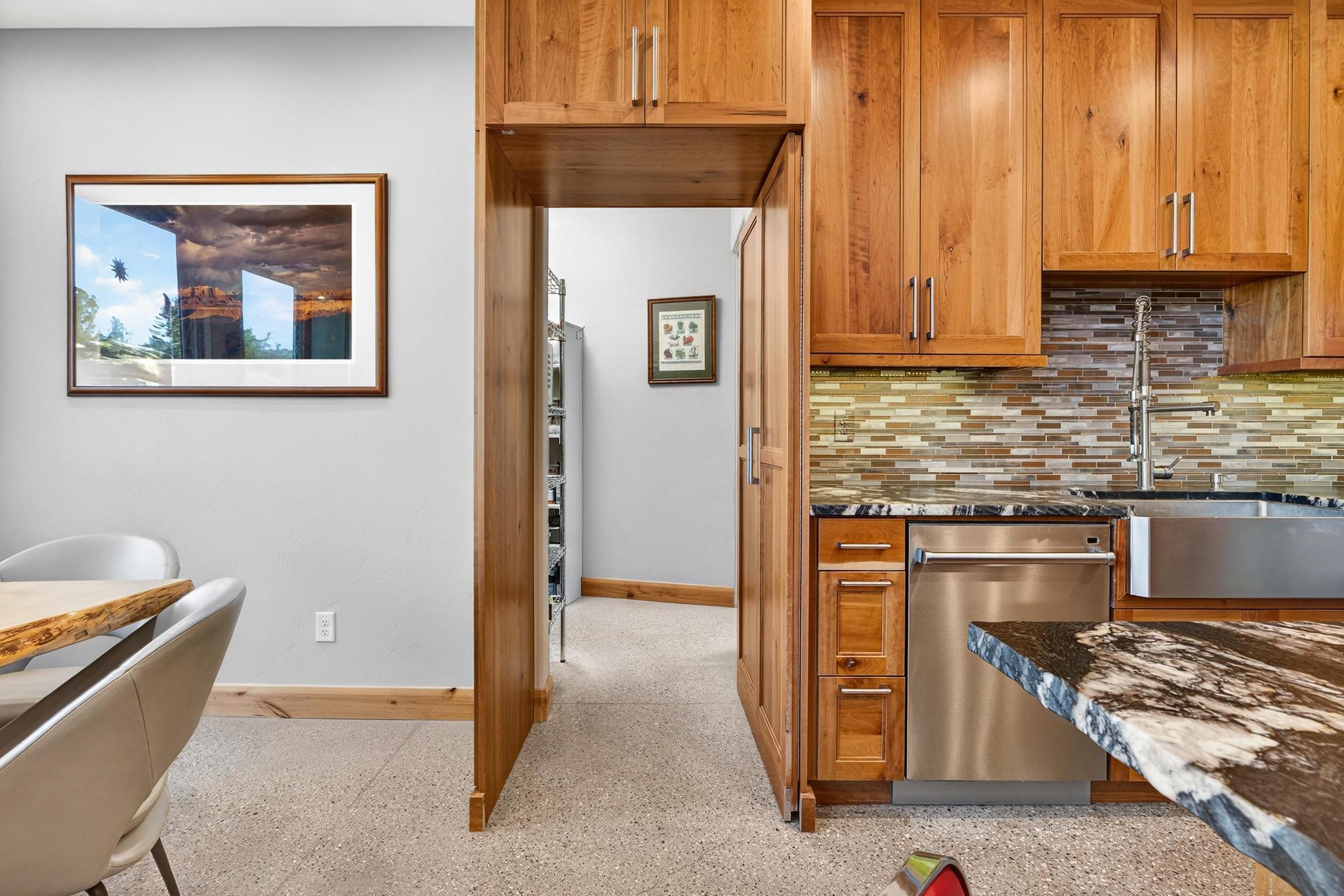 ANASAZI PLATEAU - Residential