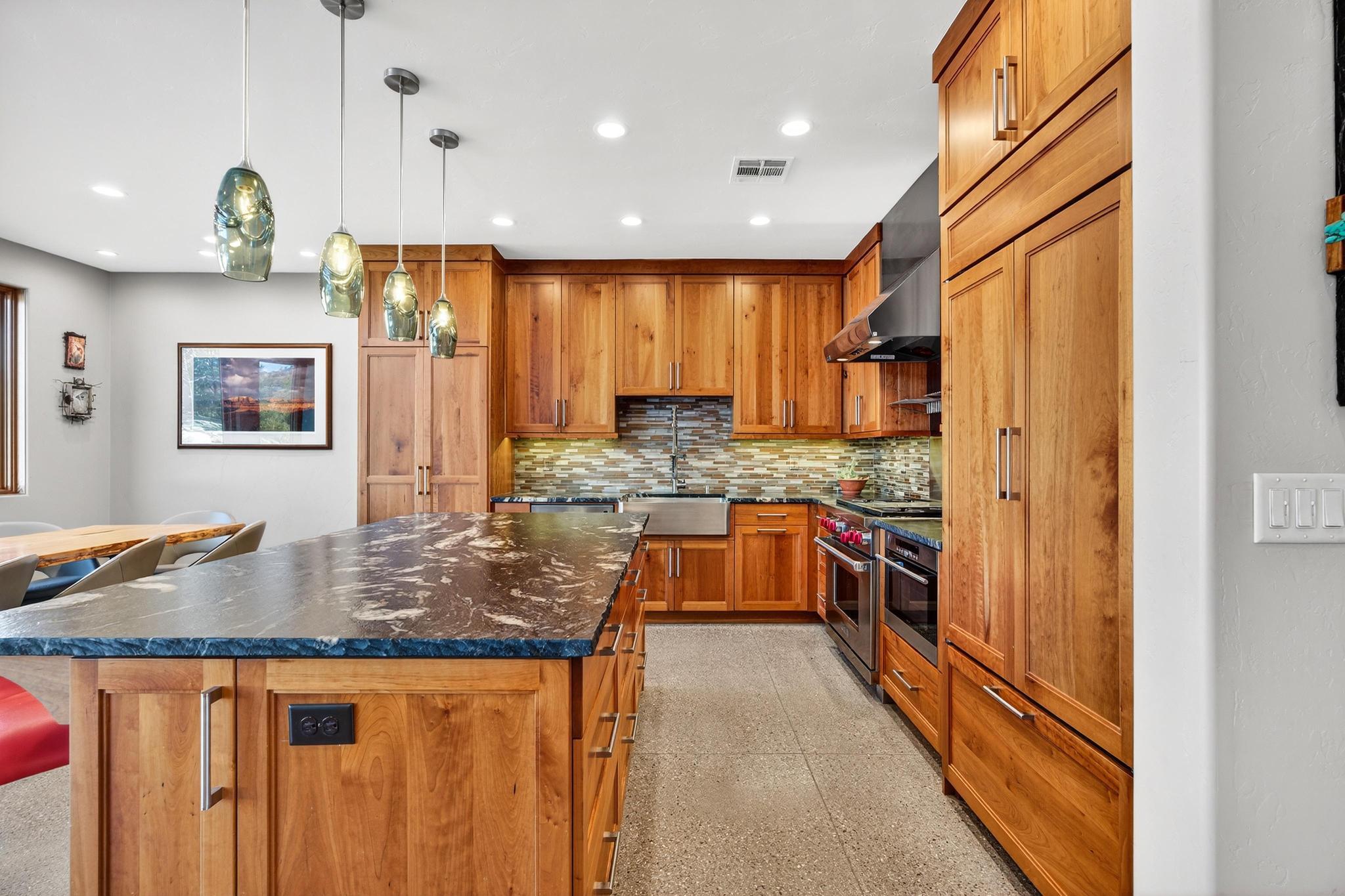 ANASAZI PLATEAU - Residential