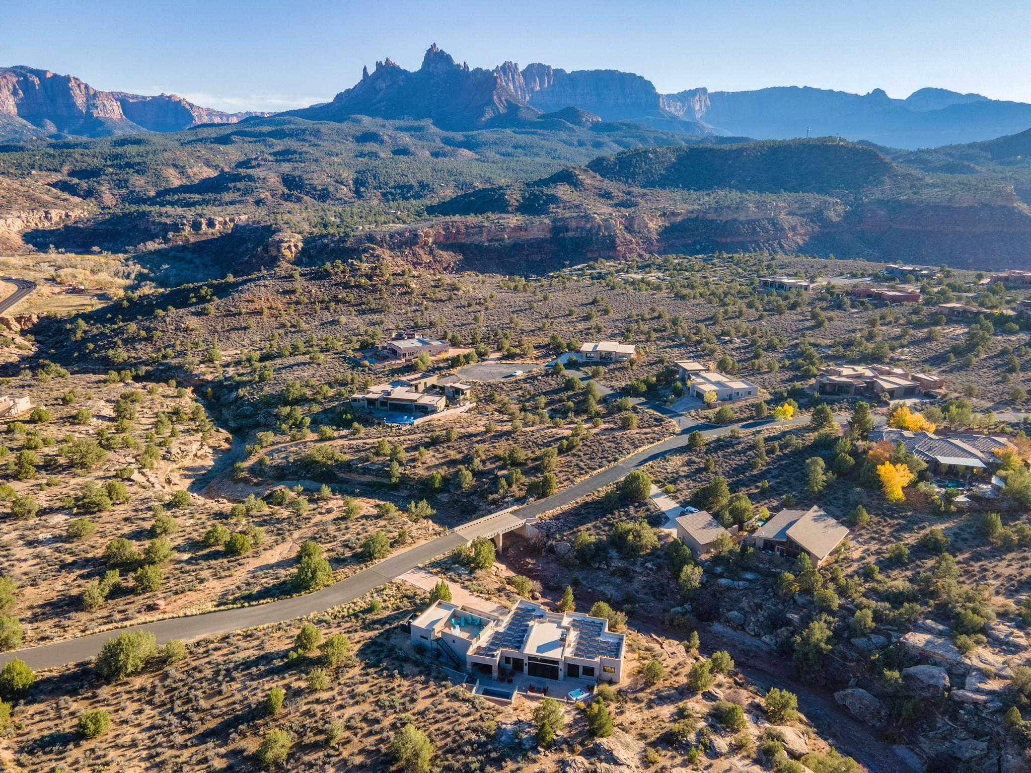 ANASAZI PLATEAU - Residential