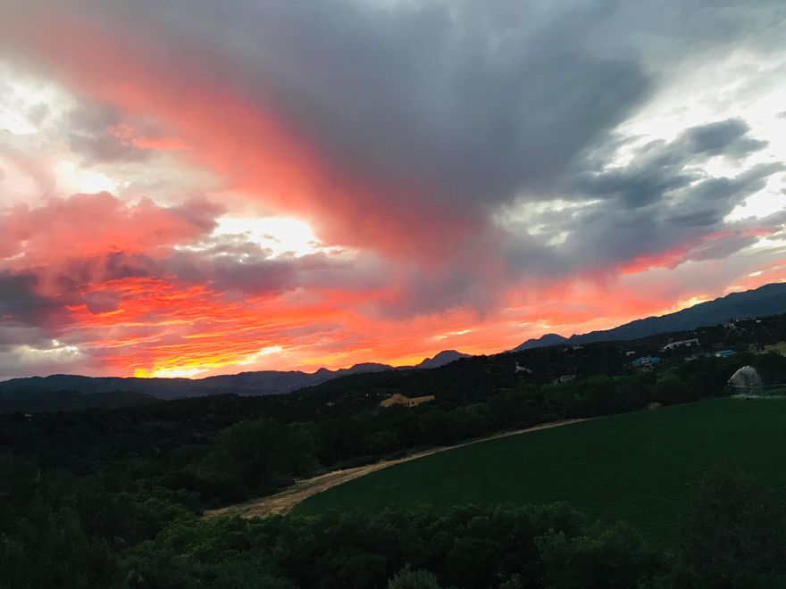 BEST PRICE IN KOLO RANCHES.  THIS 6.54 ACRES LOT HAS AMAZING VIEWS FROM ALL DIRECTIONS.  SET IN A PRIVATE COMMUNITY WITH HIKING, HORSEBACK RIDING AND OFF ROAD RIGHT OUT YOUR BACK DOOR.  1 A/F WATER SHARES & ALL UTILITIES IN THE STREET.  CLOSE TO ALL AMINITIES, DINING THEATRE, AIRPORTS, FISHING & SKIING.
COME TAKE A LOOK!  LOCAL BUILDINGS AVAILABLE.