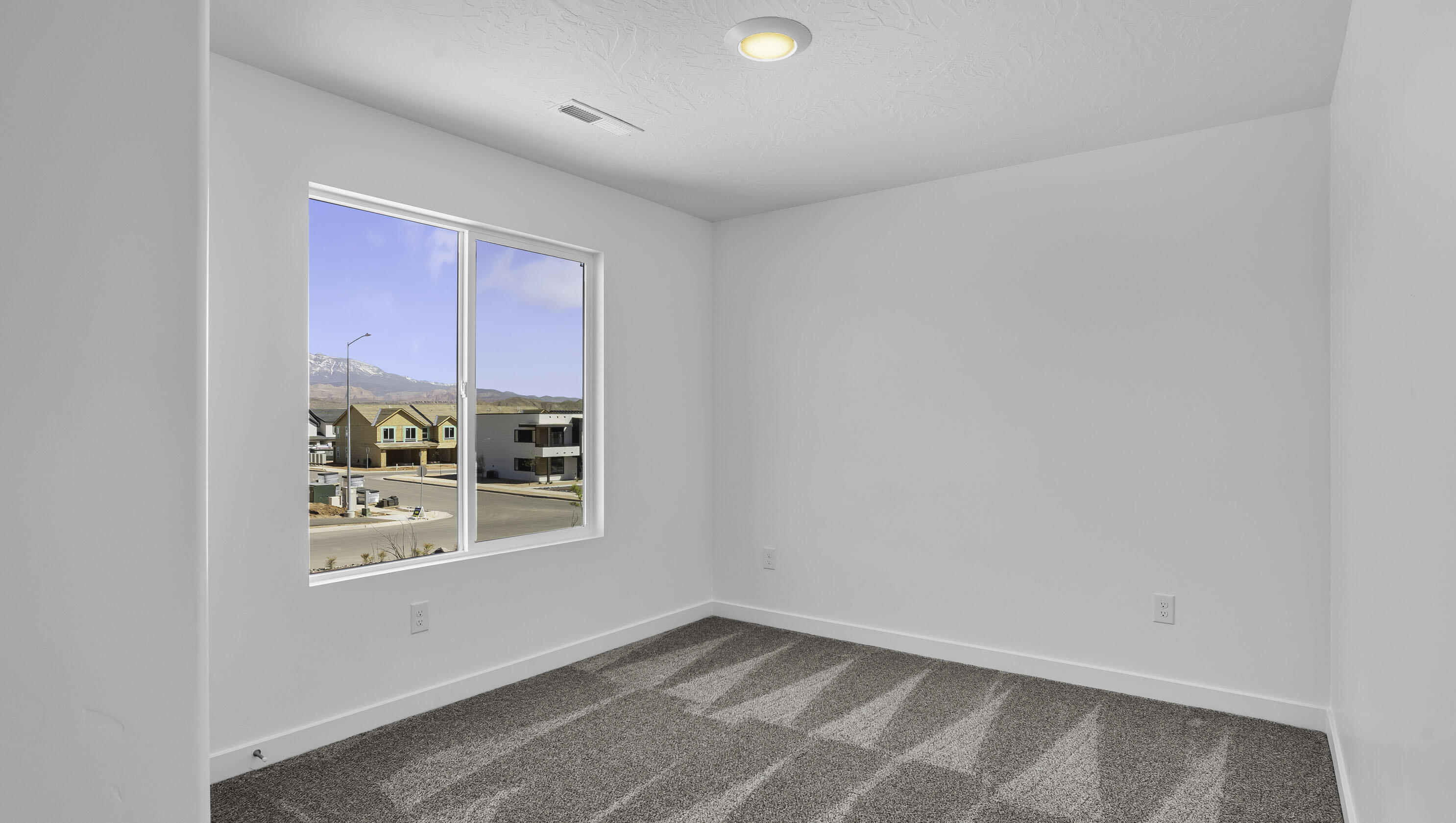 CORRAL HOLLOW AT LONG VALLEY - Residential