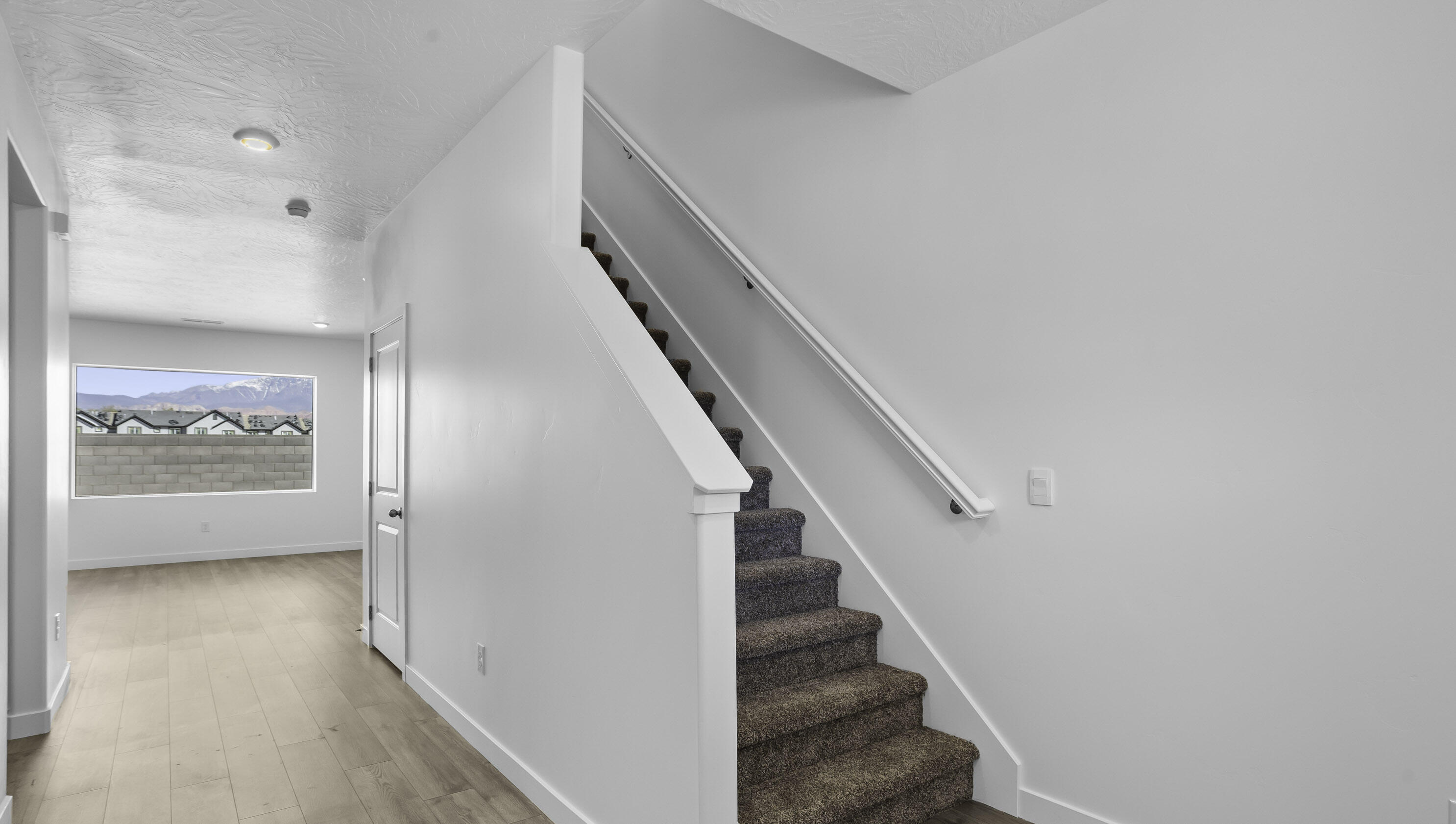 CORRAL HOLLOW AT LONG VALLEY - Residential