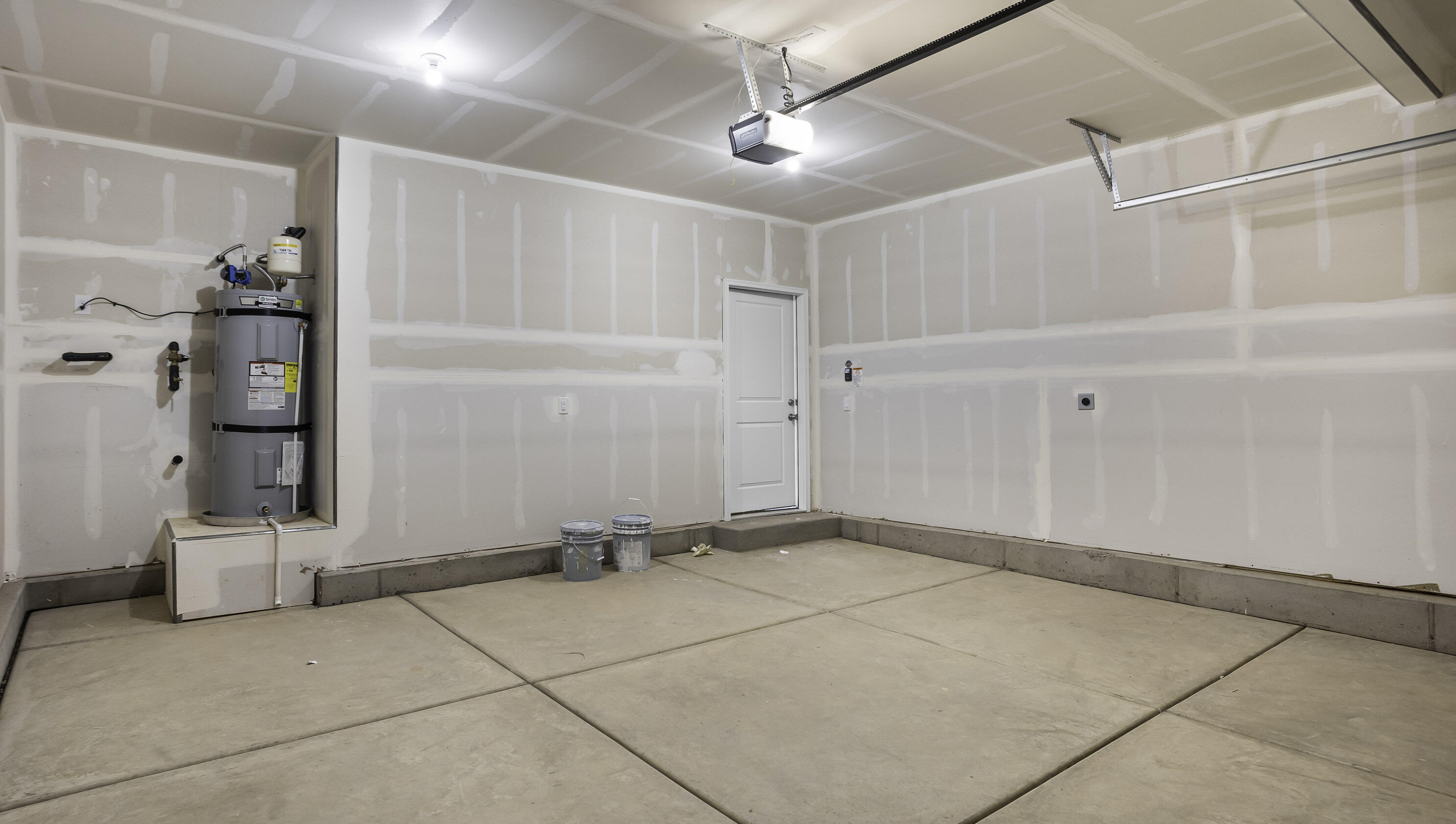 CORRAL HOLLOW AT LONG VALLEY - Residential