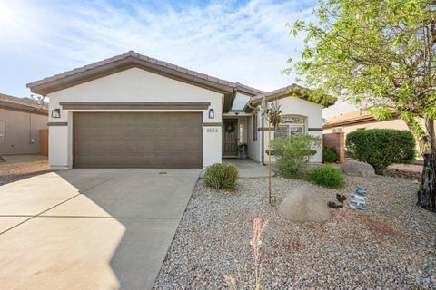 Photo of 3593 E SWEETWATER SPRINGS DR, Washington, UT 84780 (MLS # 26-273720)