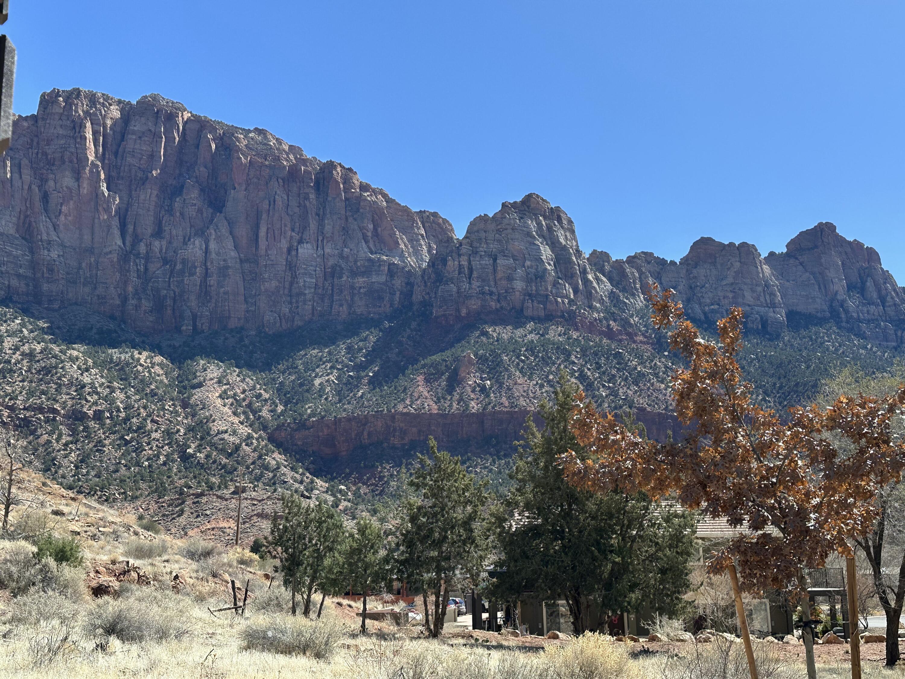 MOENAVE CONDO - Residential