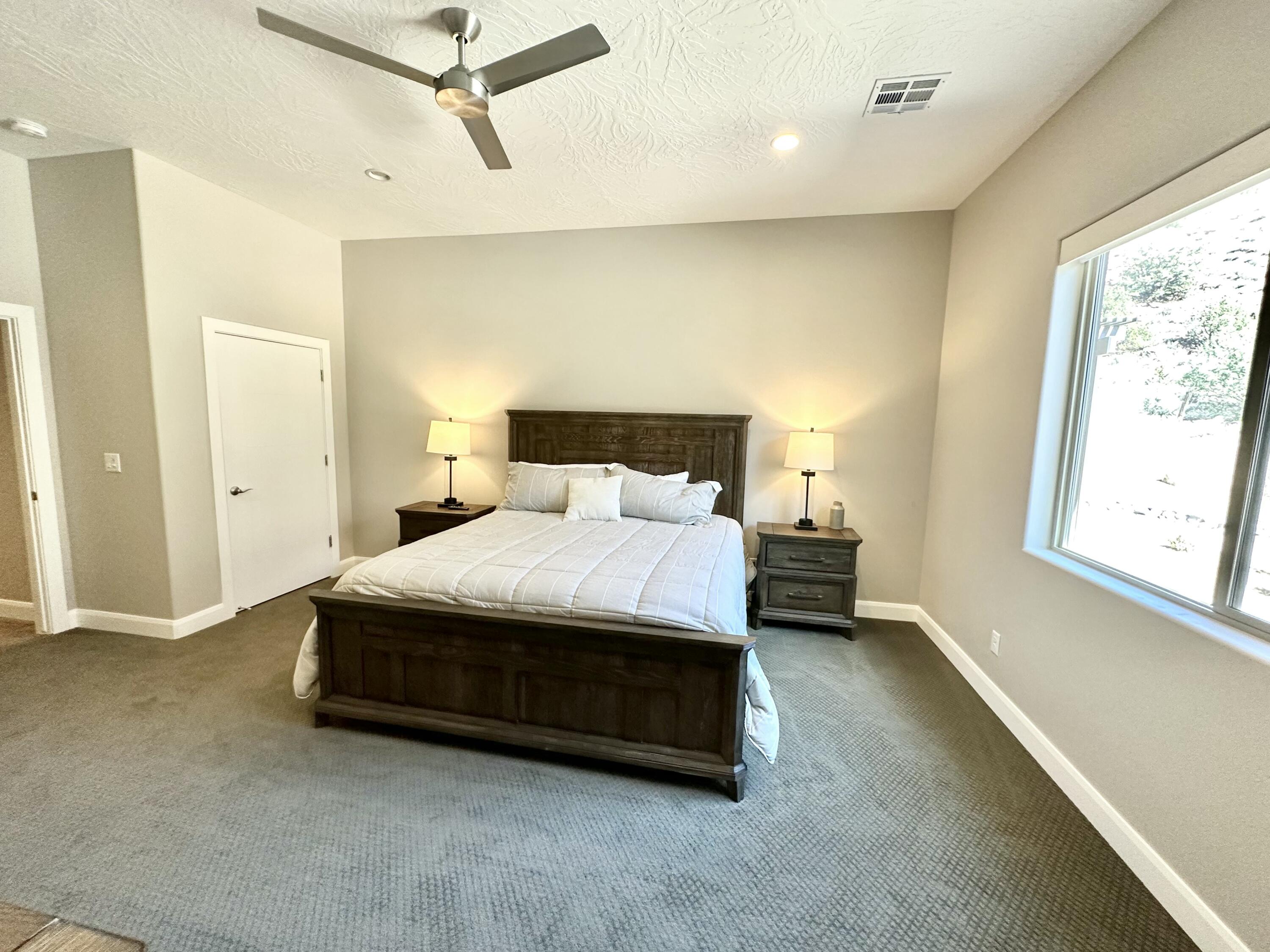 MOENAVE CONDO - Residential