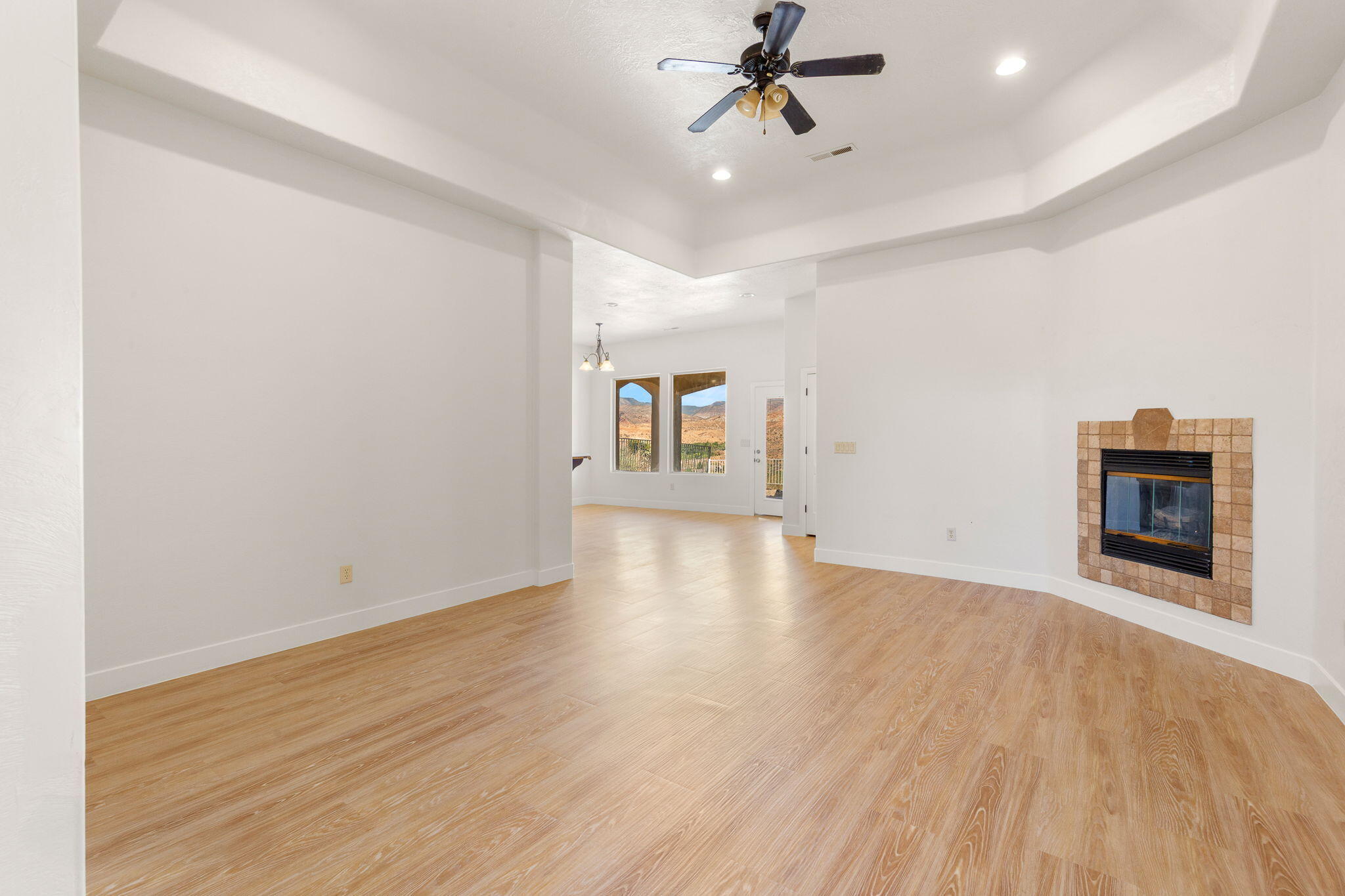 VINTAGE PARK MESA - Residential