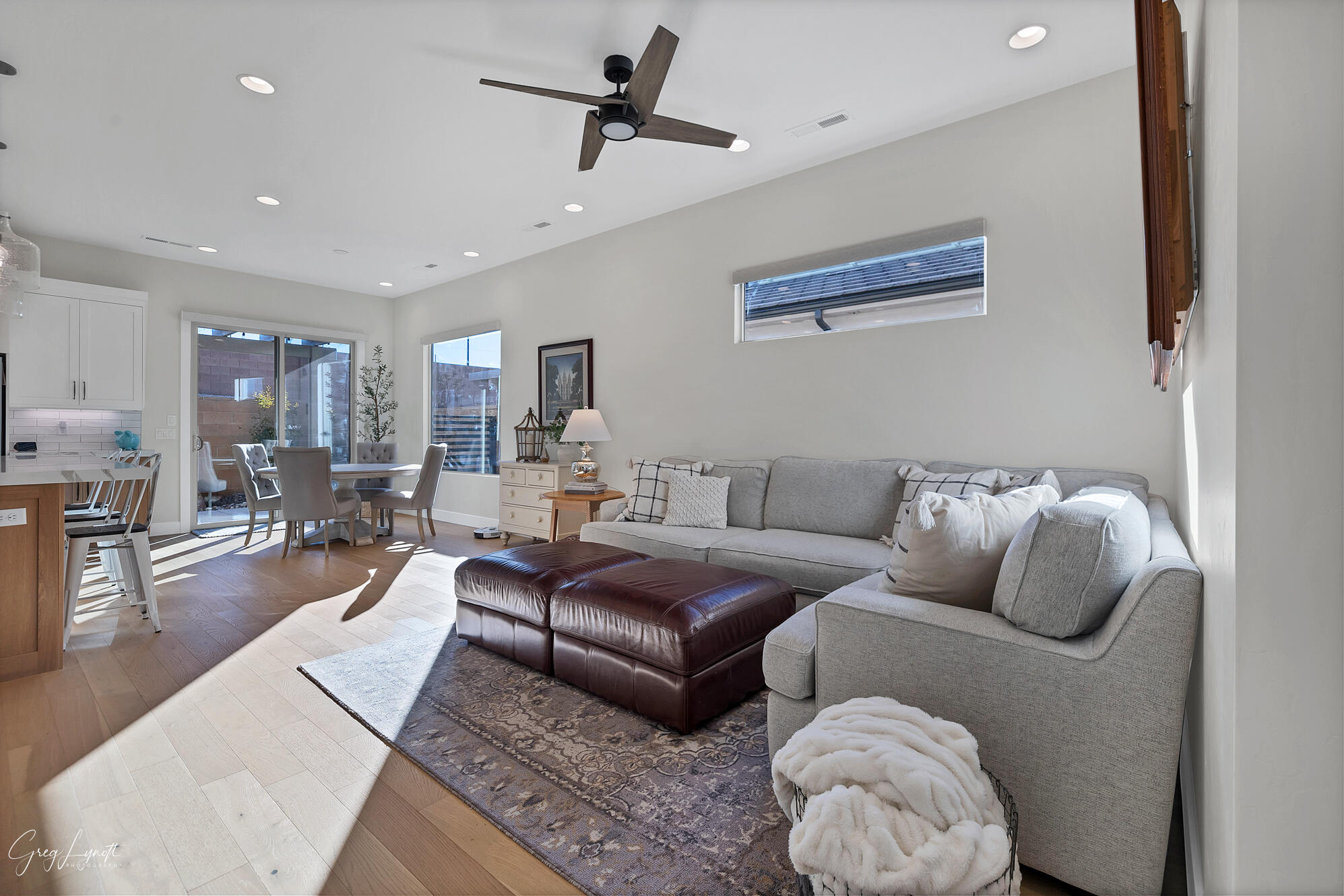 VILLAS AT SUN RIVER - Residential