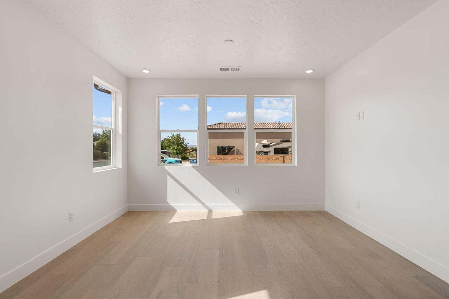 DIXIE HEIGHTS - Residential